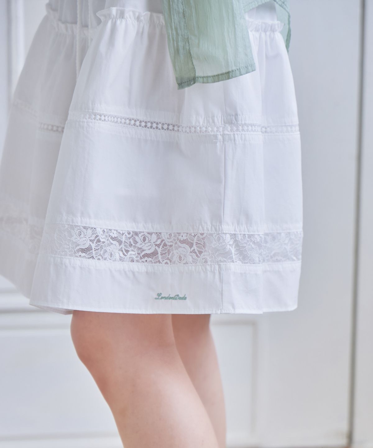 런던다다(LONDONDADA) Lace Flare Midi Skirt, WHITE