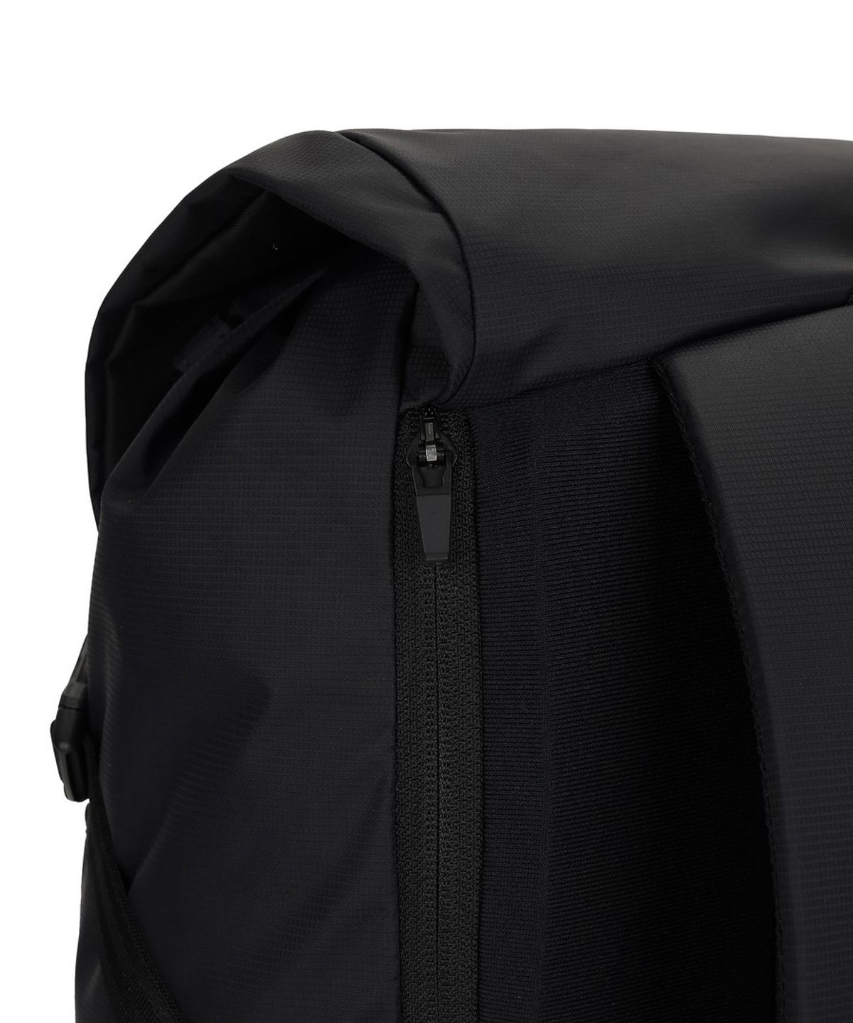디스커버리 익스페디션(DISCOVERY EXPEDITION) 에이런 플랩 백팩 (BLACK)