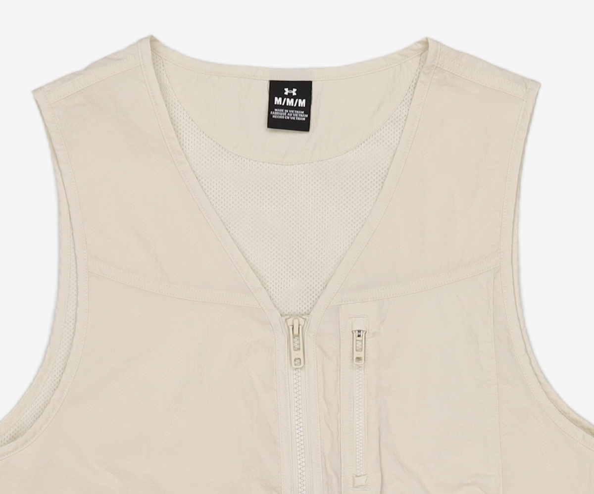 언더아머(UNDERARMOUR) 베스트 M