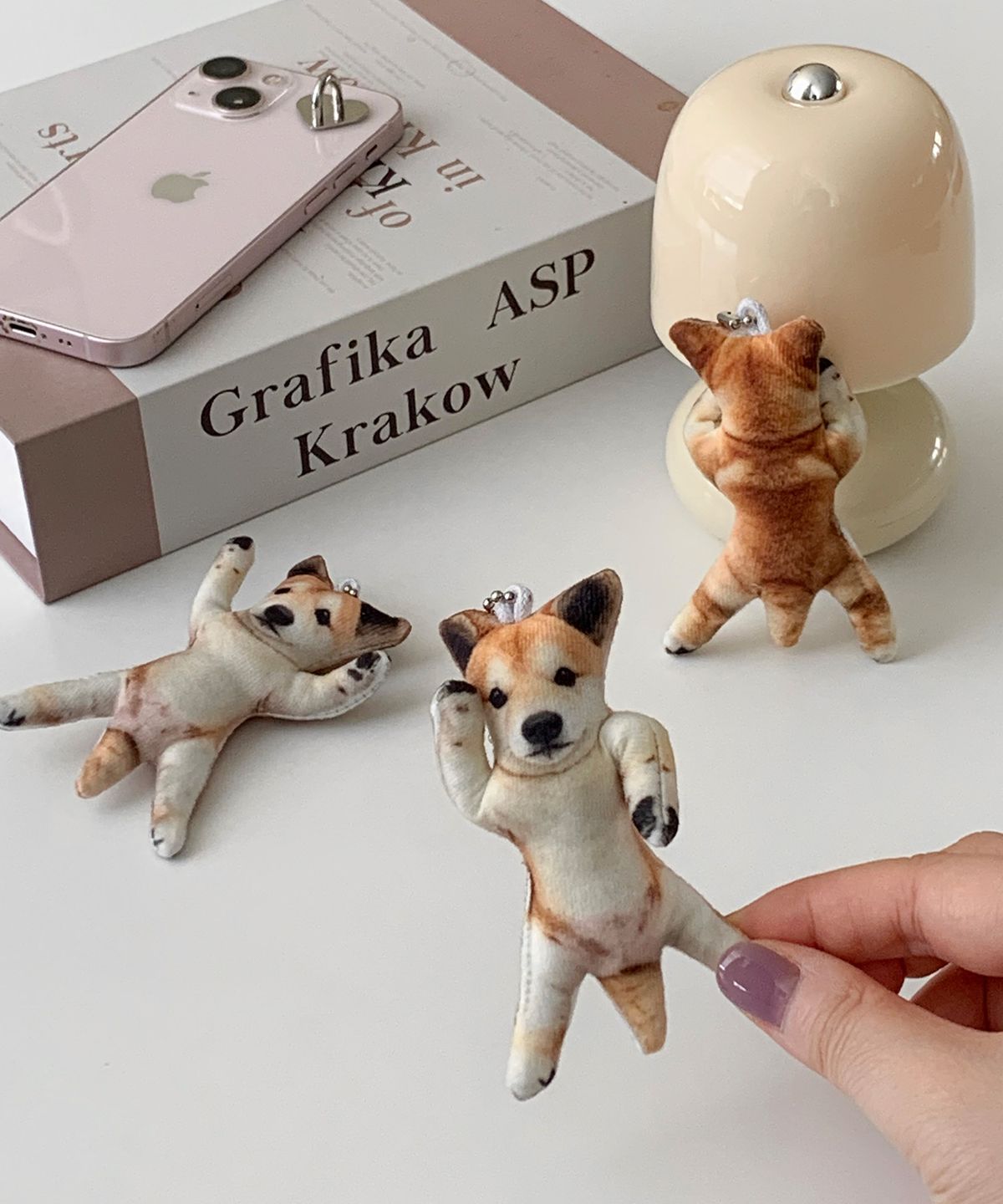 데데리트(DEDERIT) 웃긴 강아지 시바견 와이어 인형 키링 폰줄 열쇠고리