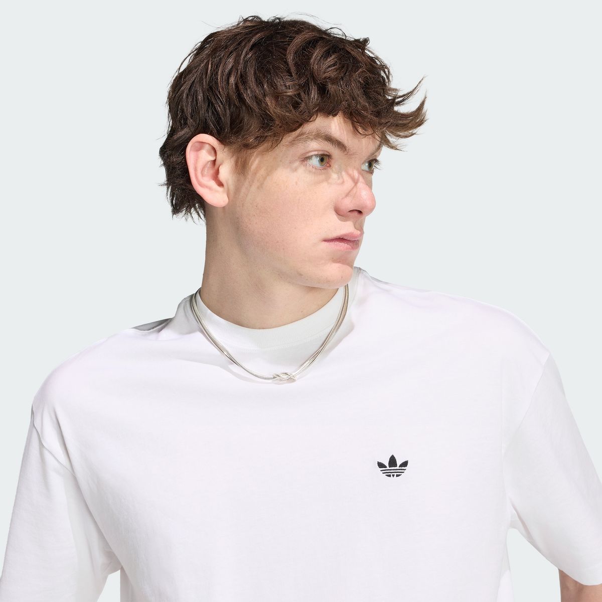 아디다스(ADIDAS) 트레포일 에센셜 루즈 드롭 숄더 티 KS7394
