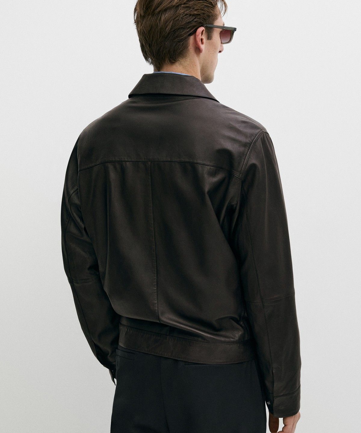 마시모두띠(MASSIMO DUTTI) 포켓 디테일 나파 레더 자켓