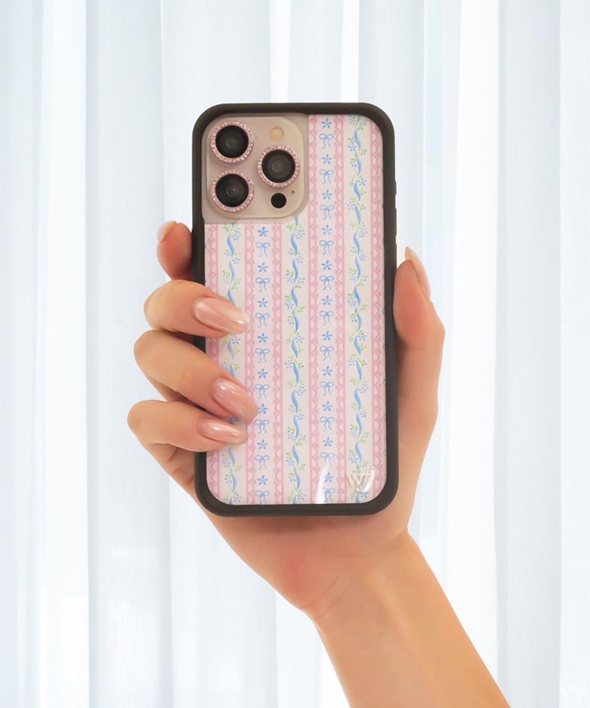 와일드플라워케이스(WILDFLOWERCASE) Dollhouse 아이폰 케이스