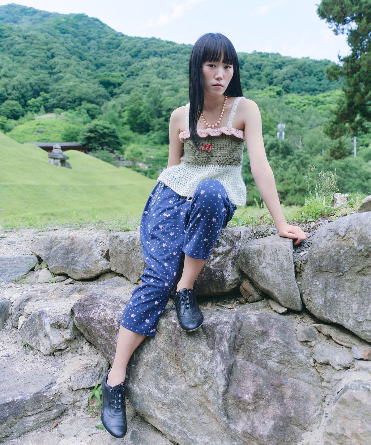자고류(JAGORYU) Floral Sweat Capri Pants - Navy