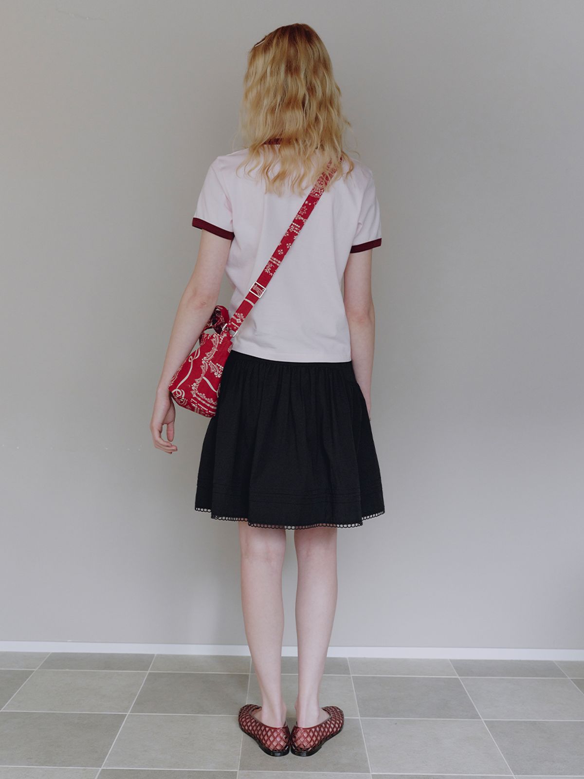 뮈뮈에르(MUEMUER) Paisley Mini Cross Bag MU2634BG301M