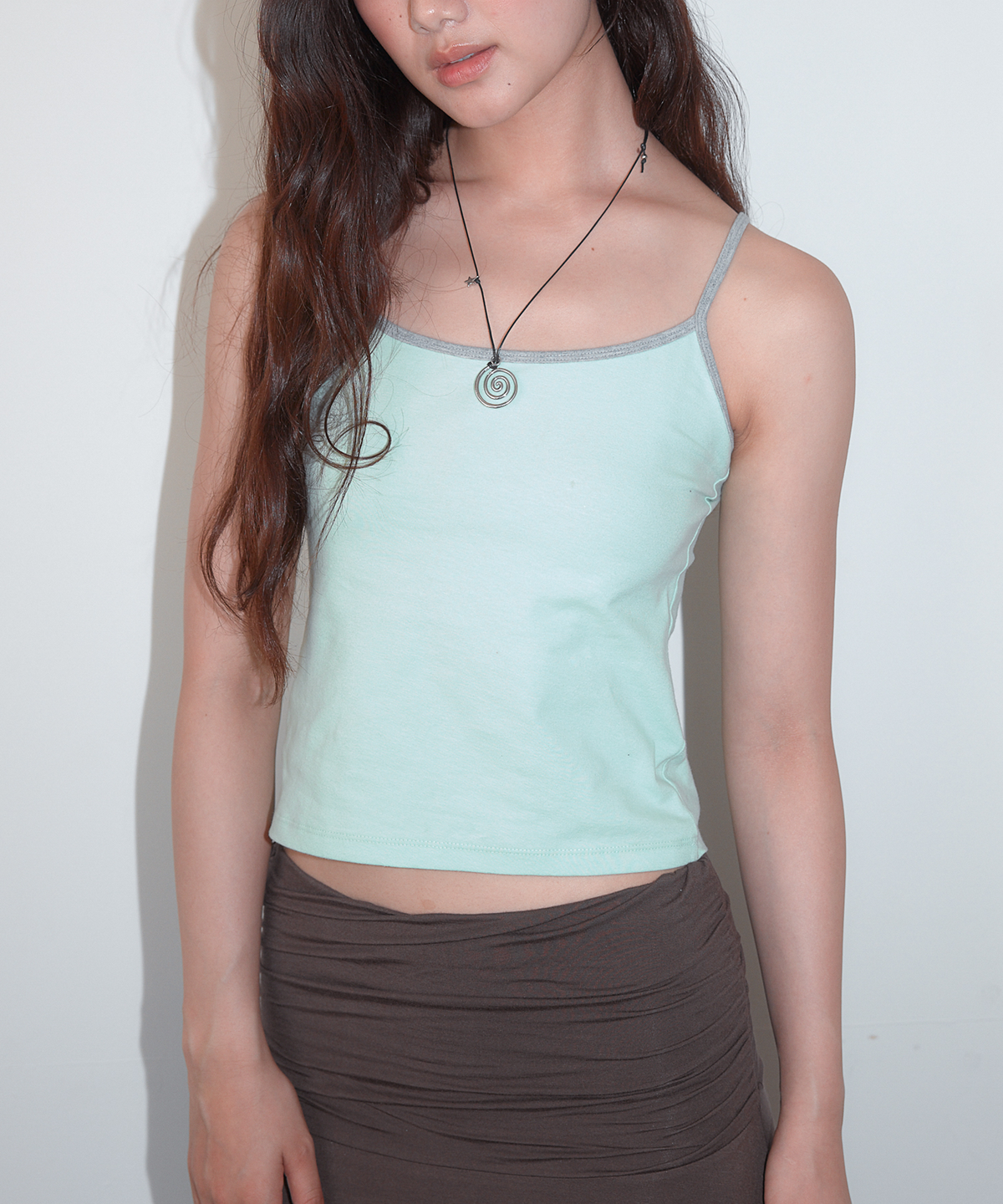 홈바디띵즈(HOMEBODY THINGS) Contrast Strap Sleeveless (LIGHT GREEN)