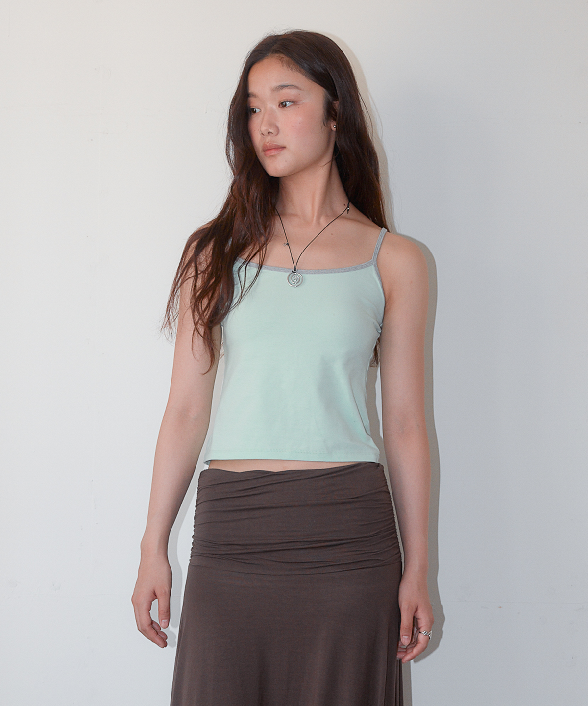 홈바디띵즈(HOMEBODY THINGS) Contrast Strap Sleeveless (LIGHT GREEN)