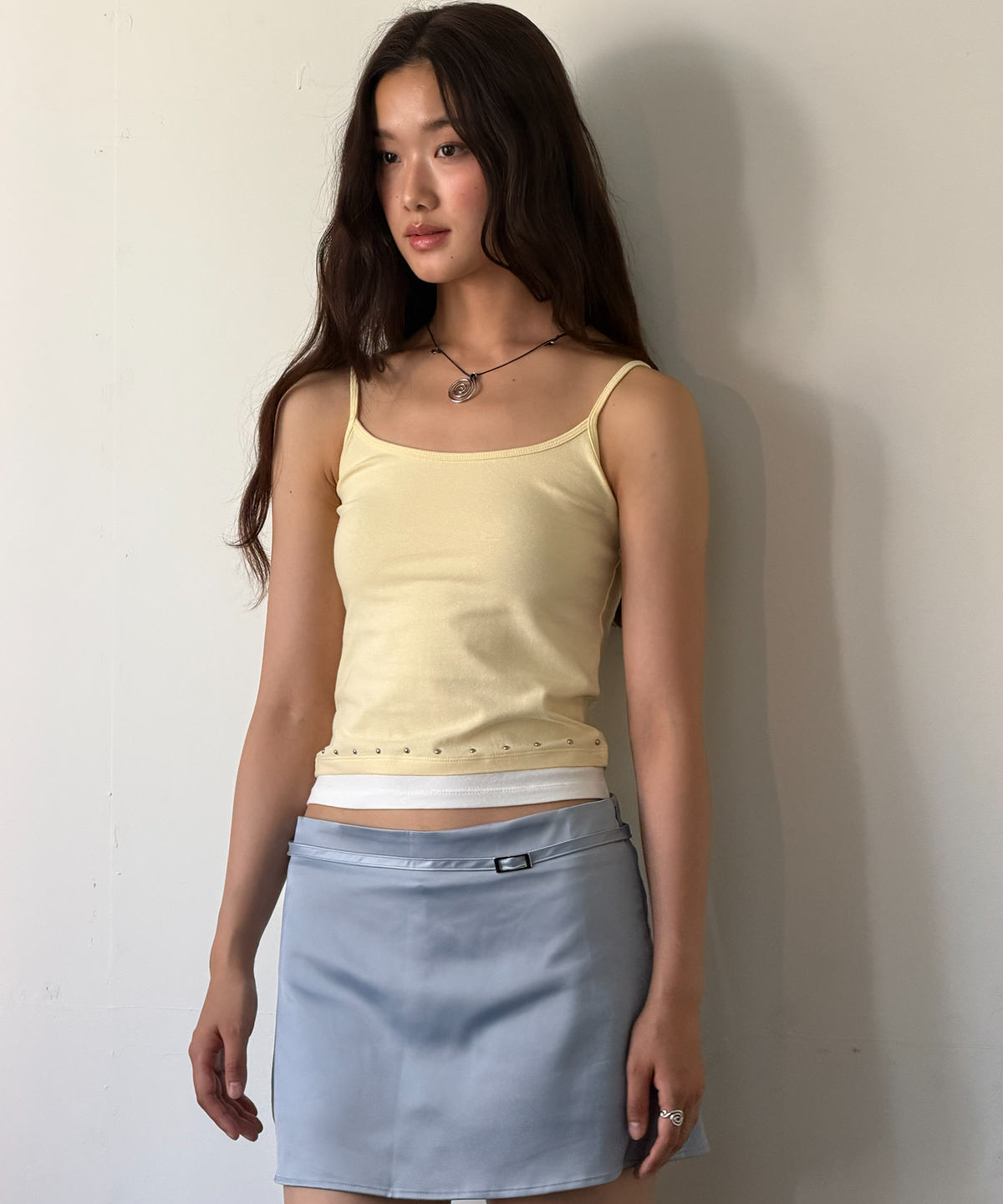 홈바디띵즈(HOMEBODY THINGS) Layered Studded Sleeveless (LIGHT YELLOW - IVORY)
