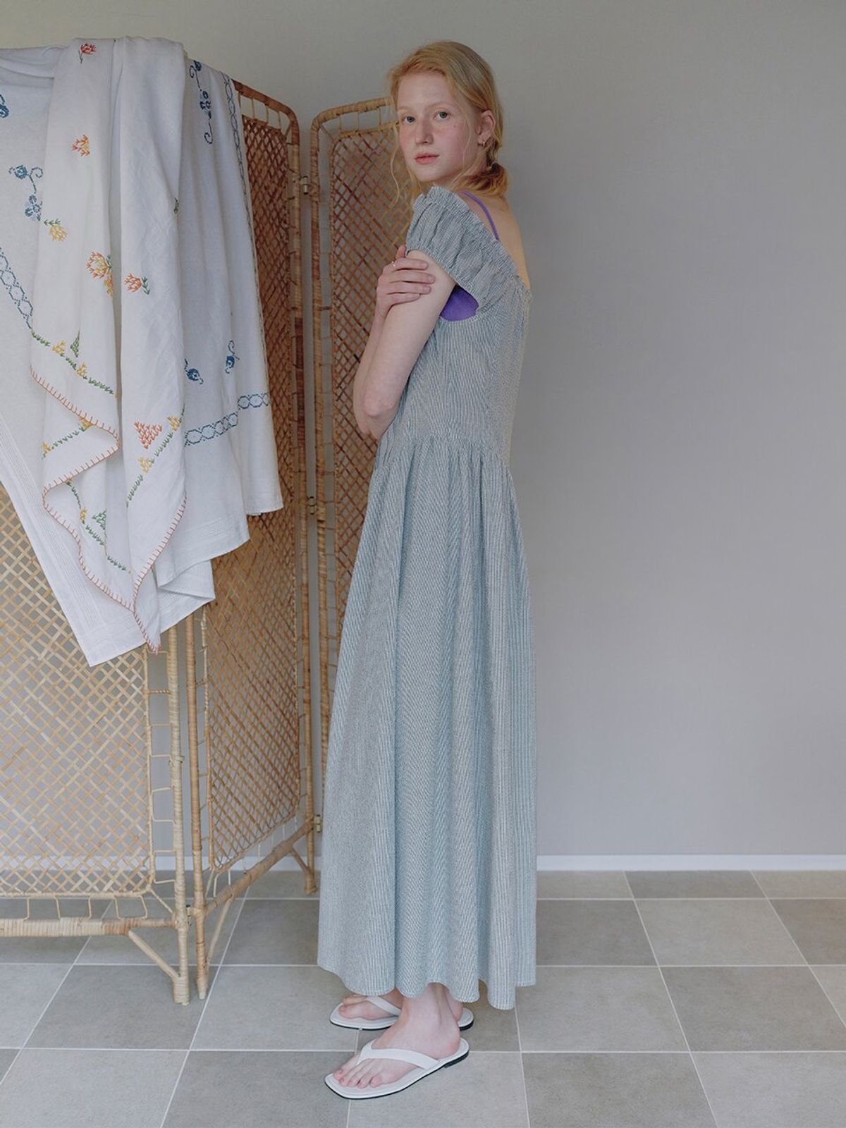 뮈뮈에르(MUEMUER) Two-way Shoulder Stripe Dress MU2635OP311M