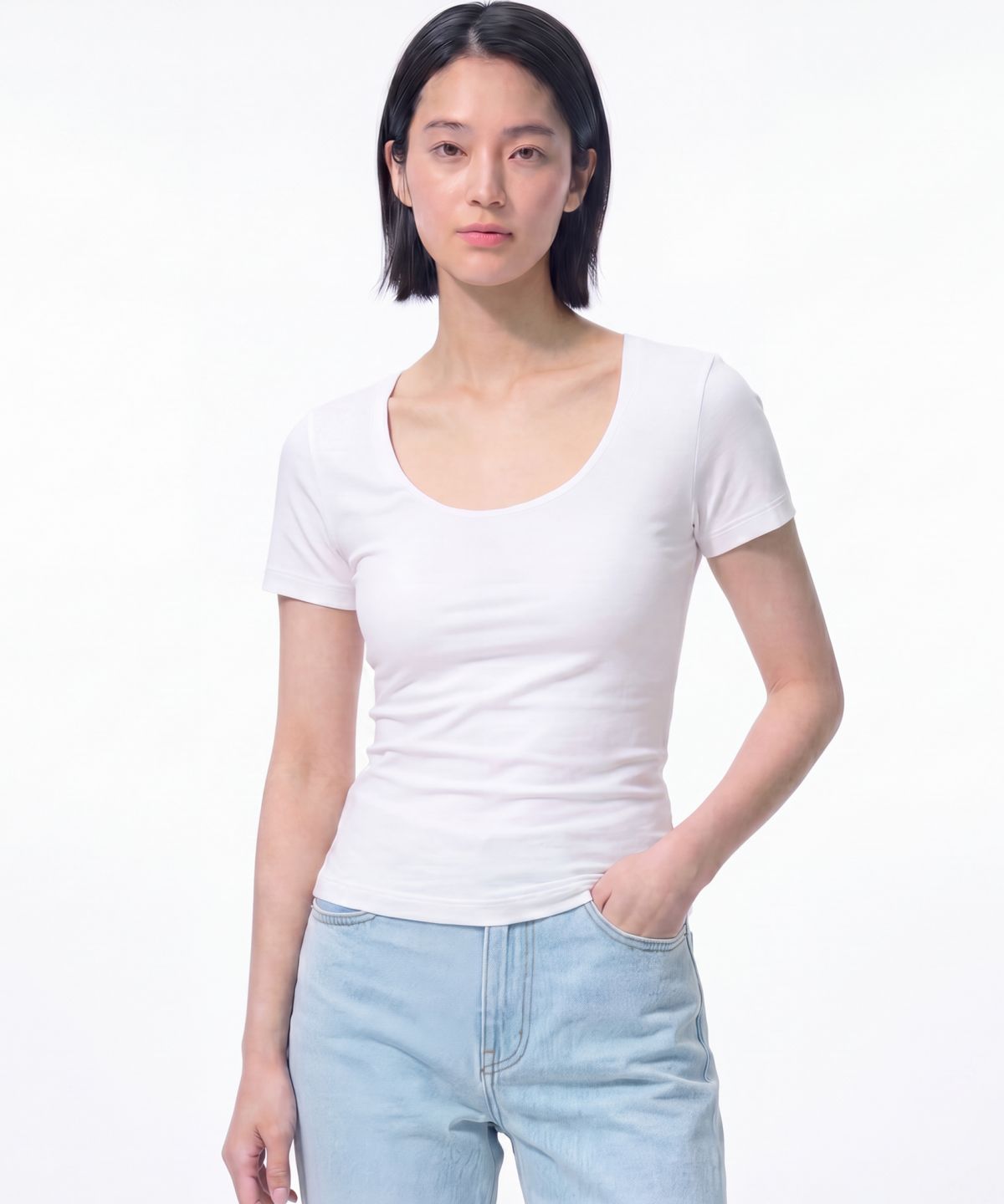 베이직하우스(BASIC HOUSE) 여성 모달 스판 U넥 슬림핏 반팔티셔츠 화이트