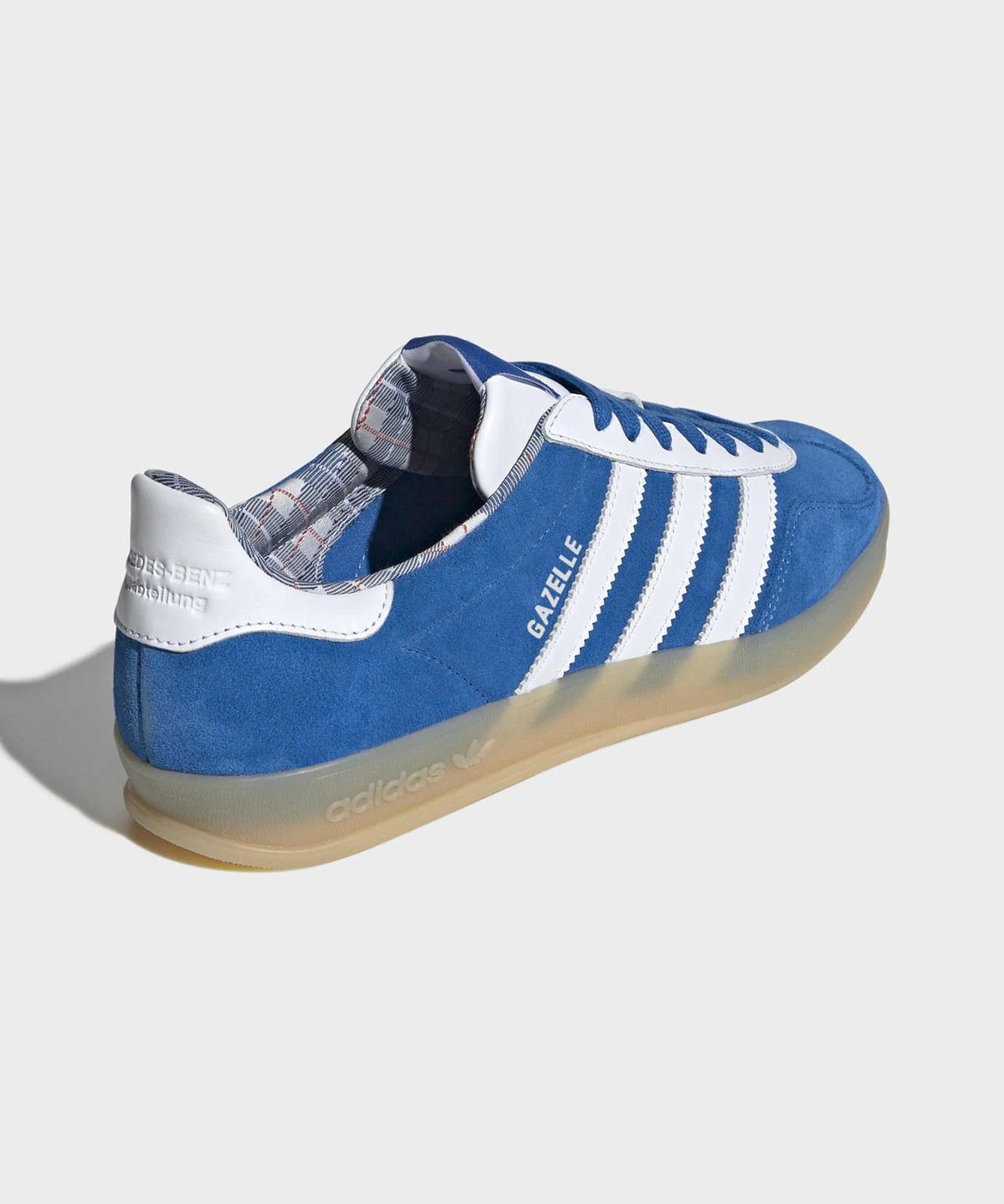 아디다스(ADIDAS) 메르세데스 AMG 페트로나스 F1 팀 가젤 인도어 - 블루버드:화이트 / KJ3264