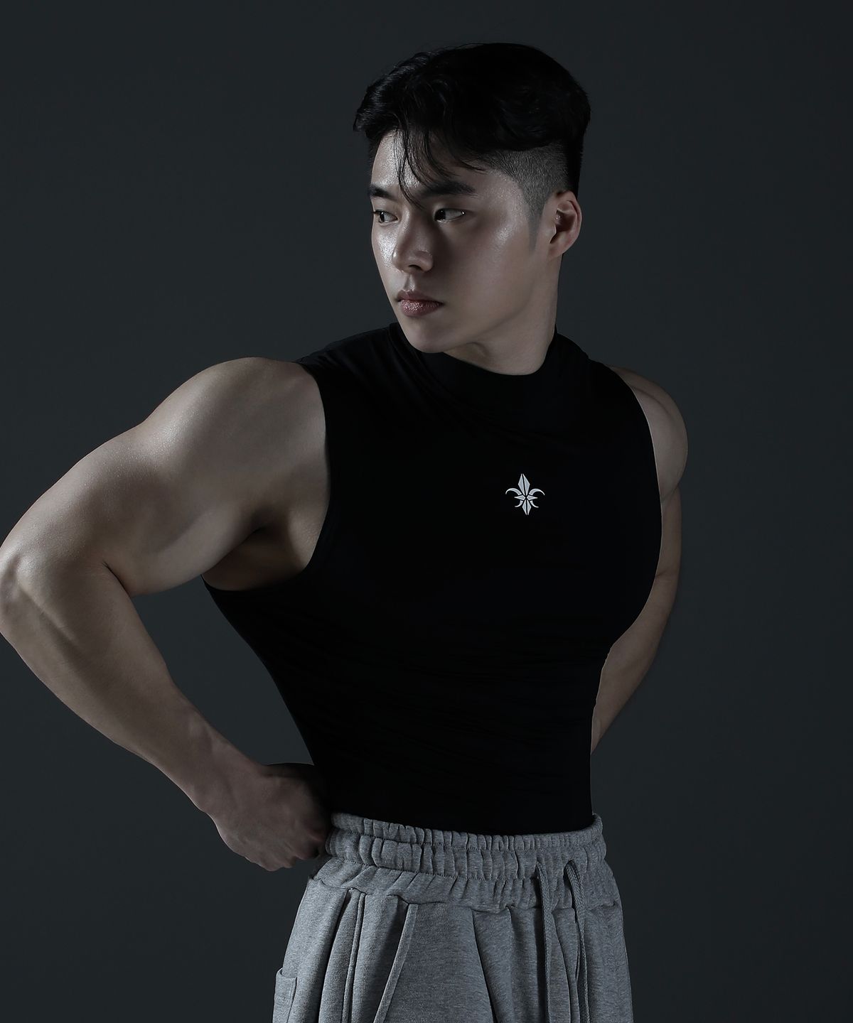 카미드(CARMID) 컴프레션 모크넥 나시 [블랙]