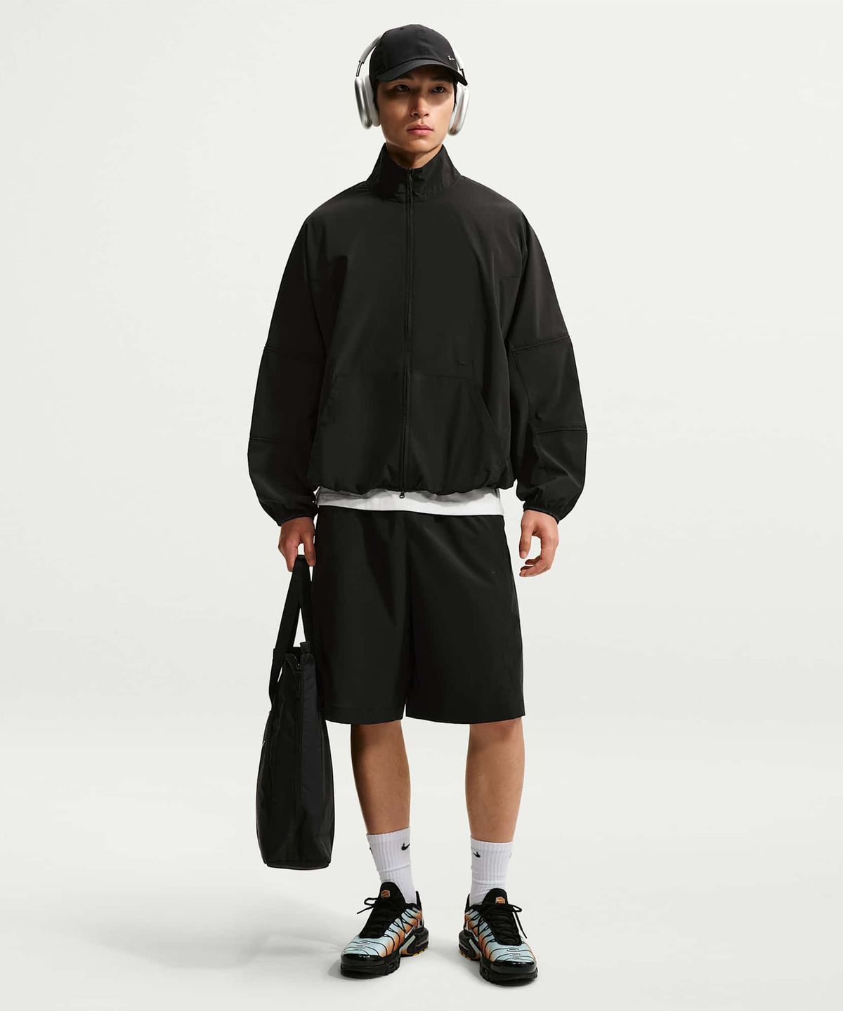 나이키(NIKE) 테크 헬리오스 드라이 핏 풀집 재킷 M - 블랙 / IM1334-010