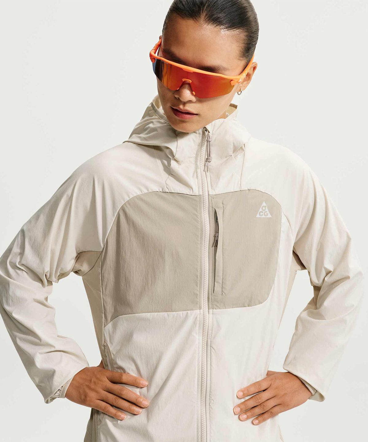 나이키(NIKE) ACG 파이브 타워스 UV 차단 재킷 W - 라이트 오어우드 브라운:크림 II:서밋 화이트 / II1329-105