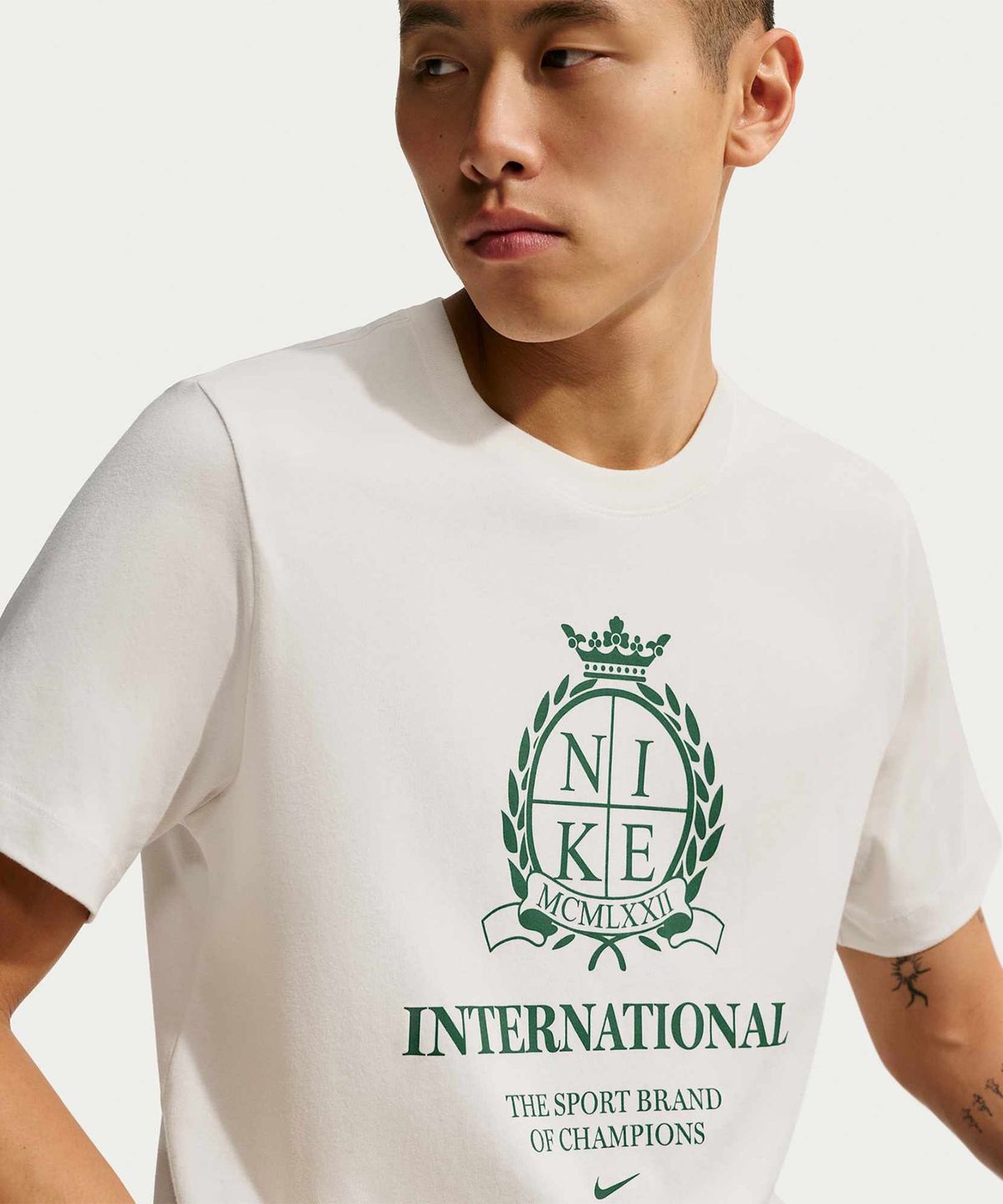 나이키(NIKE) 스포츠웨어 티셔츠 M - 팬텀 / IM3750-030