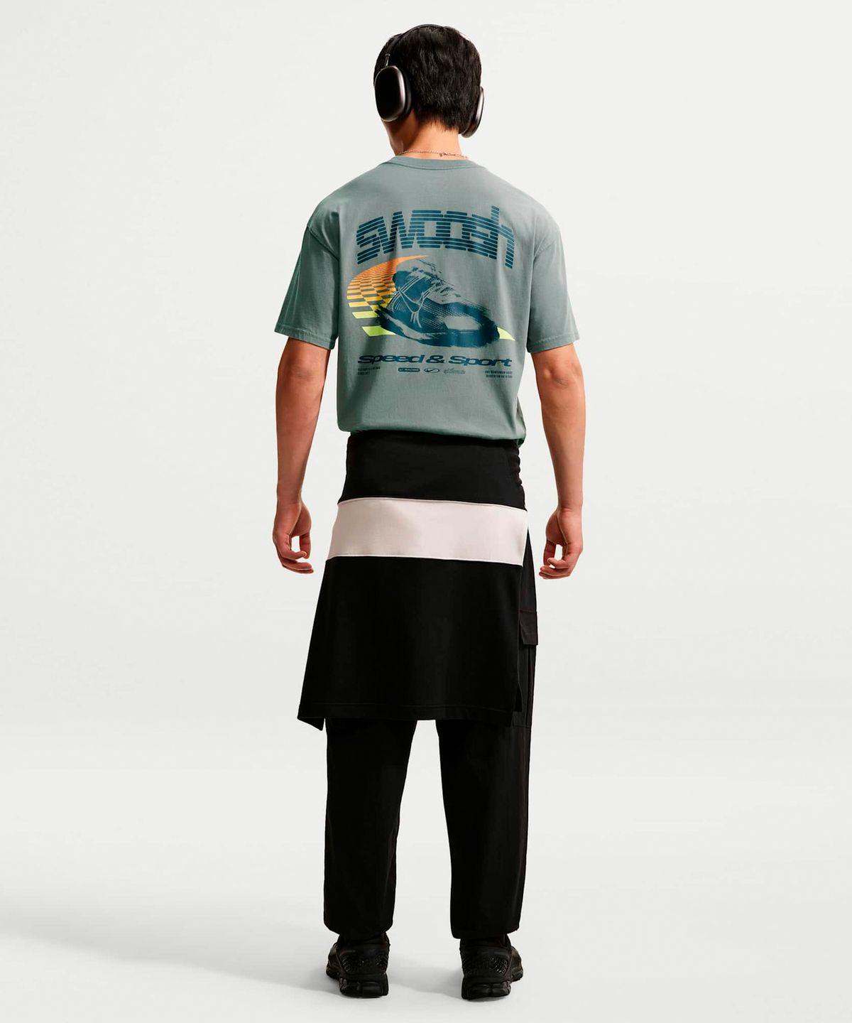 나이키(NIKE) 스포츠웨어 티셔츠 M - 스모크 그레이 / IM3778-084