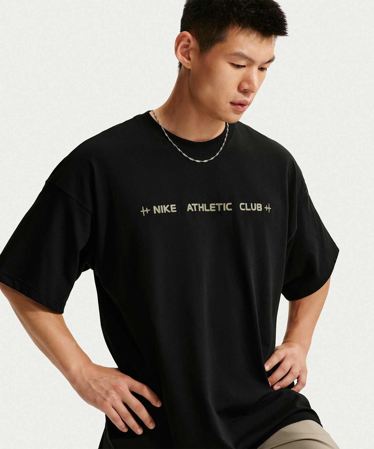 나이키(NIKE) N.A.C. 오버사이즈 티셔츠 M - 블랙:더스티 올리브 / IM6140-010