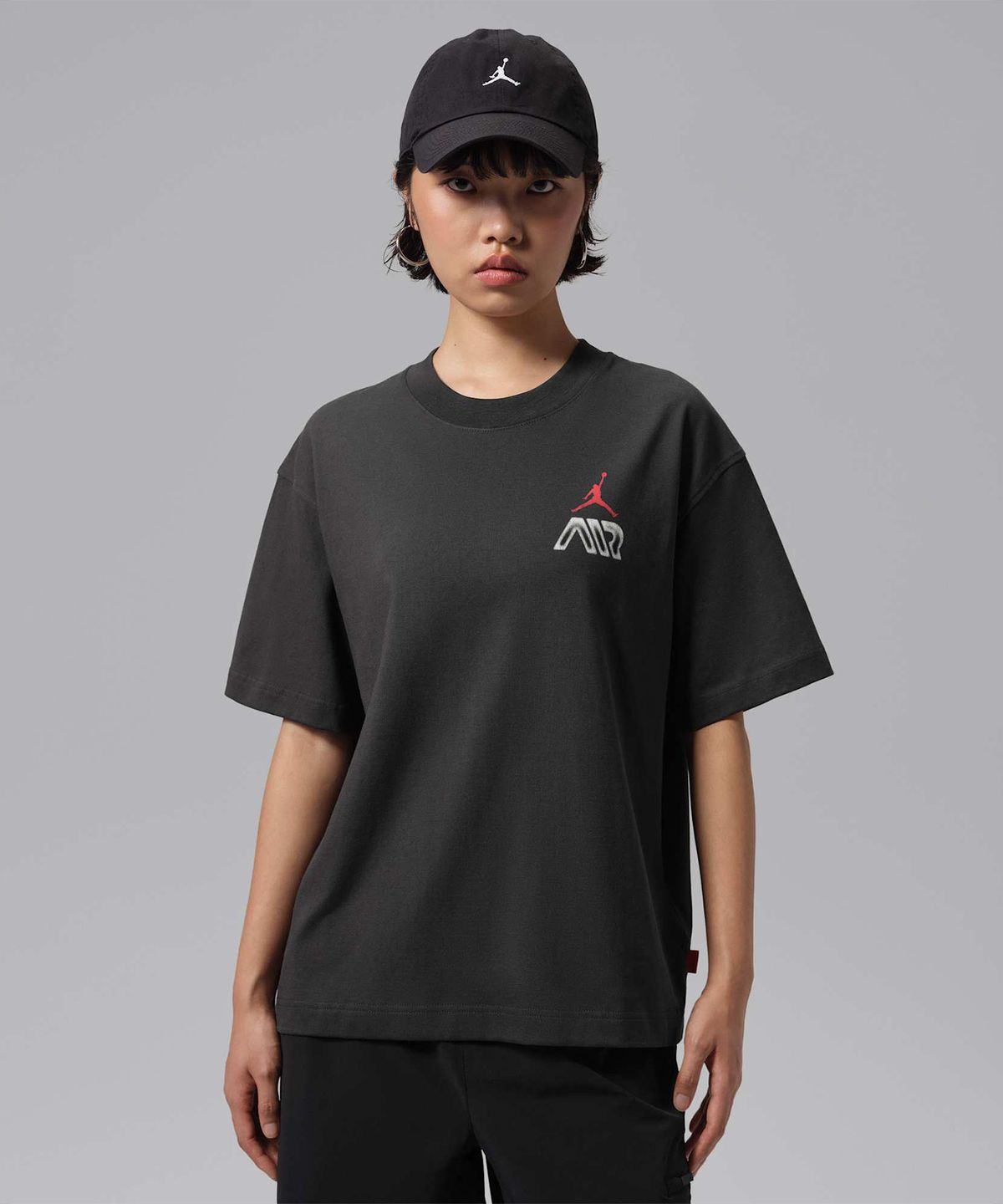 나이키(NIKE) 조던 플라이트 그래픽 티셔츠 W - 오프 누아르 / IM7133-045