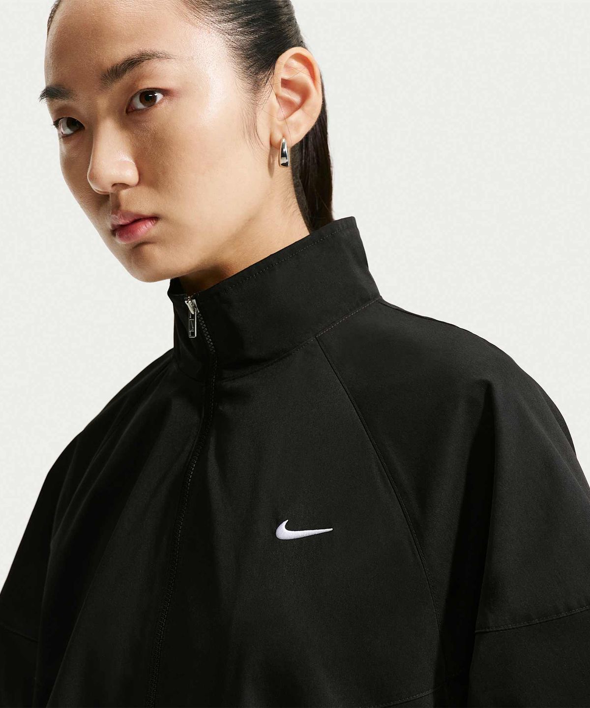 나이키(NIKE) 스포츠웨어 오버사이즈 트랙 재킷 W - 블랙:화이트 / IQ3165-010