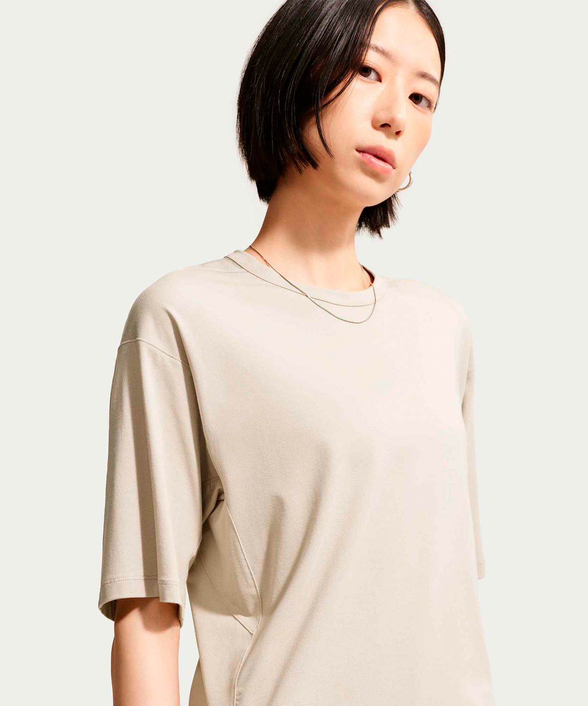 나이키(NIKE) 24.7 임파서블리소프트 라이트 드라이 핏 반소매 티셔츠 W - 크림 II:칼리지 그레이 / IQ9333-236