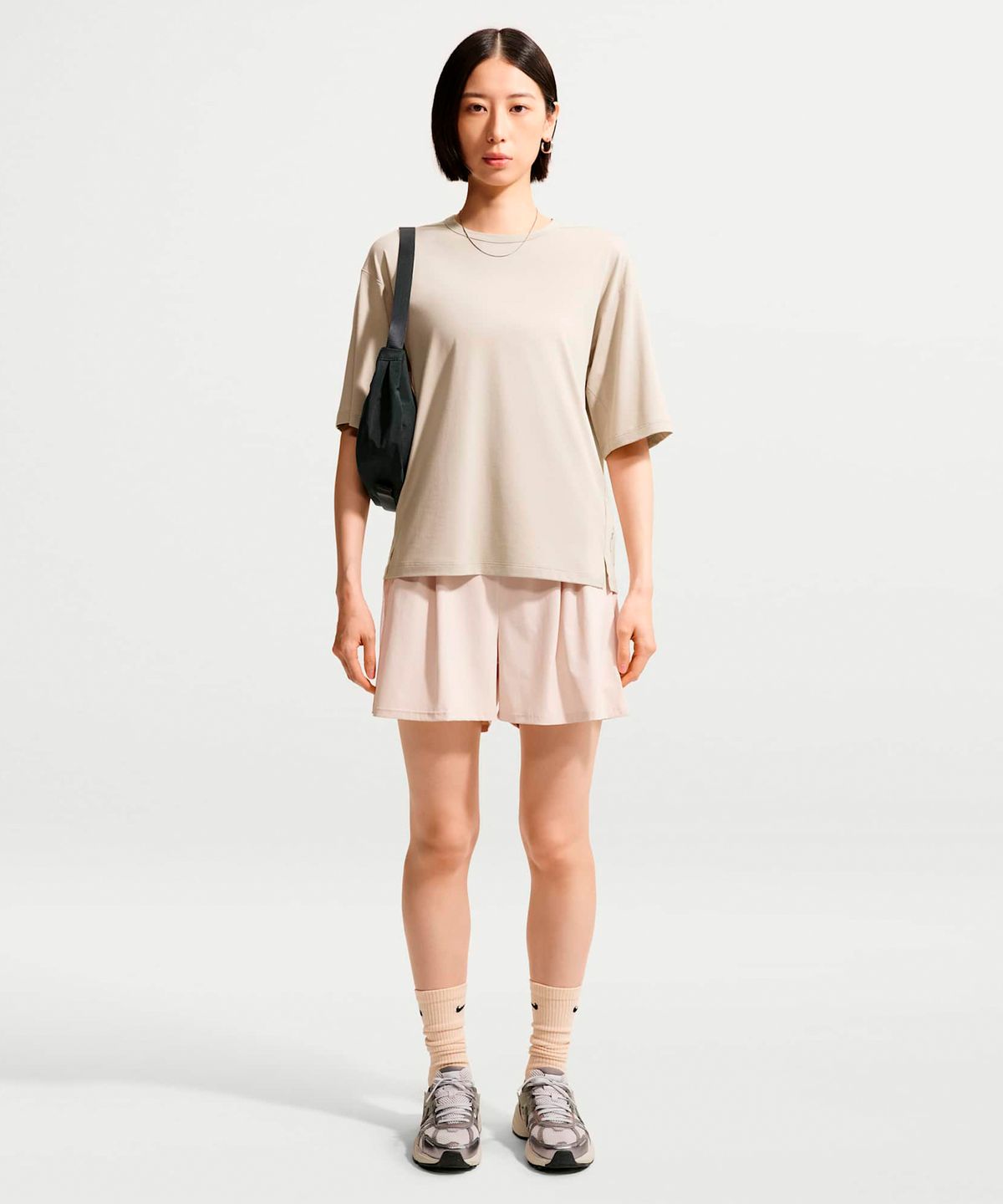 나이키(NIKE) 24.7 임파서블리소프트 라이트 드라이 핏 반소매 티셔츠 W - 크림 II:칼리지 그레이 / IQ9333-236