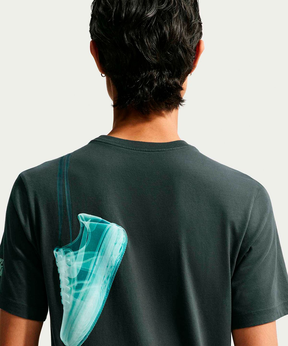 나이키(NIKE) 스포츠웨어 티셔츠 M - 앤트러사이트 / IW0965-060