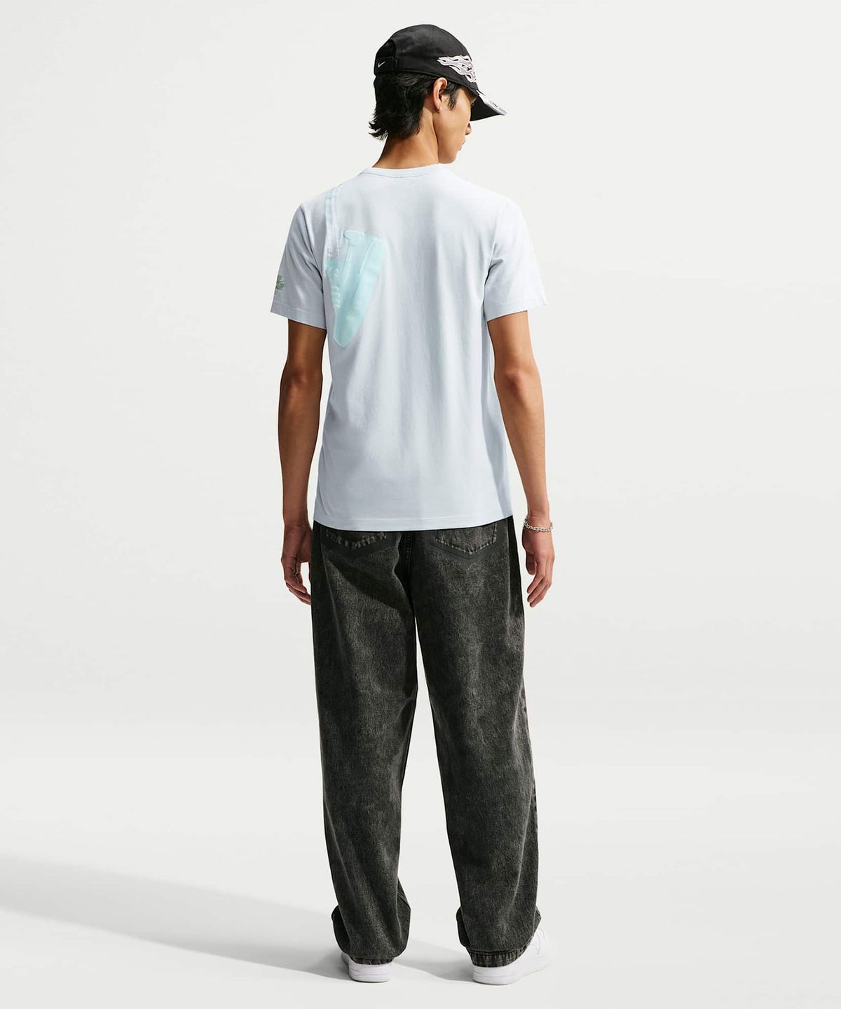 나이키(NIKE) 스포츠웨어 티셔츠 M - 그레이 포그 / IW0965-098