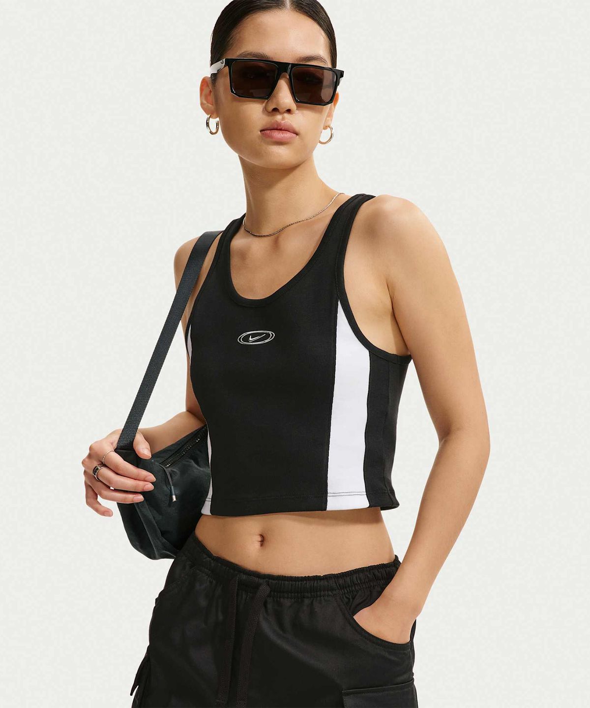나이키(NIKE) 스포츠웨어 타이트 크롭 탱크 탑 W - 블랙:화이트:메탈릭 실버 / IQ3163-010