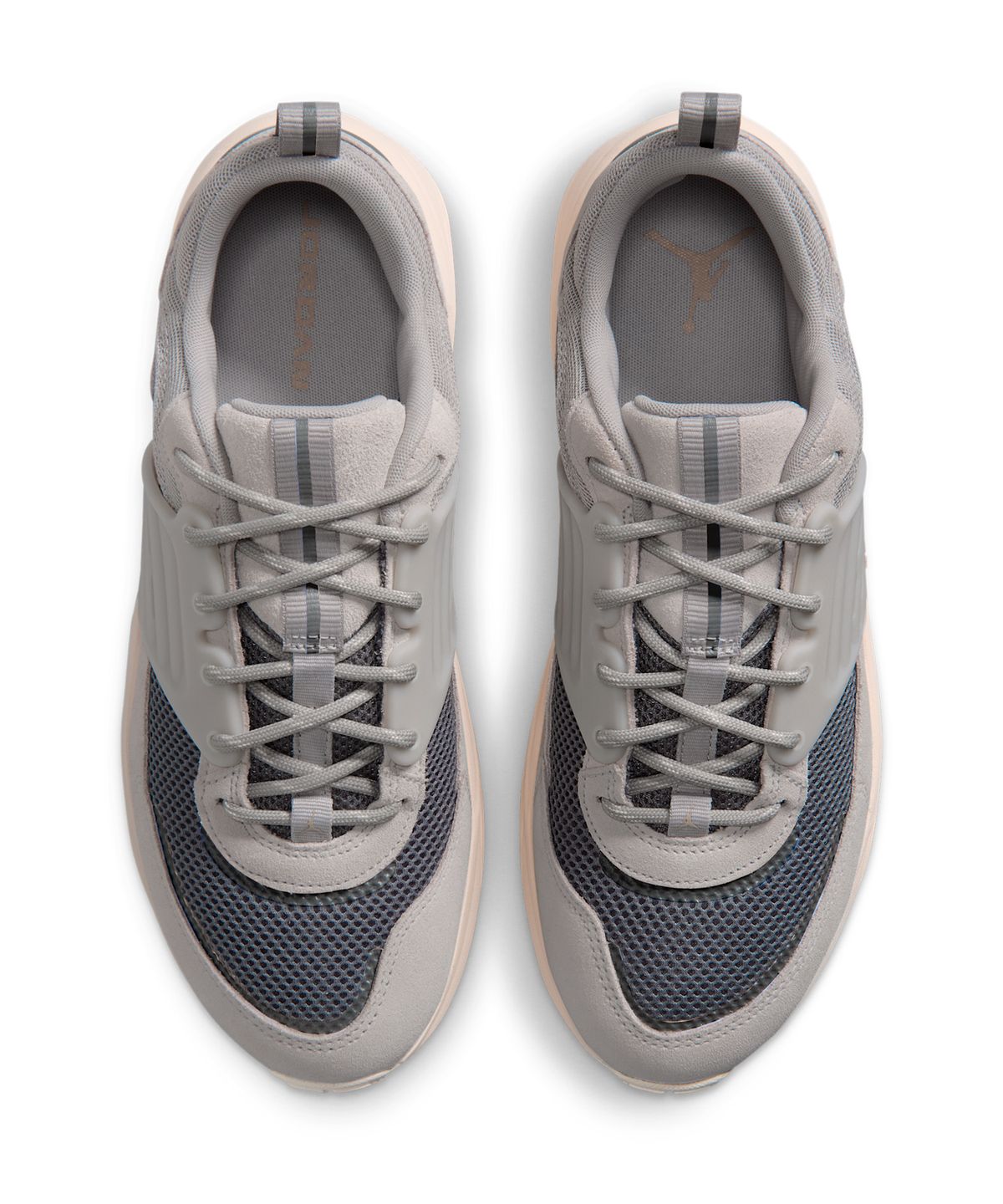 나이키(NIKE) 조던 트러너 O/S M - 라이트 아이언 오어:스모크 그레이:초크:레전드 미디엄 브라운 / IB3722-011