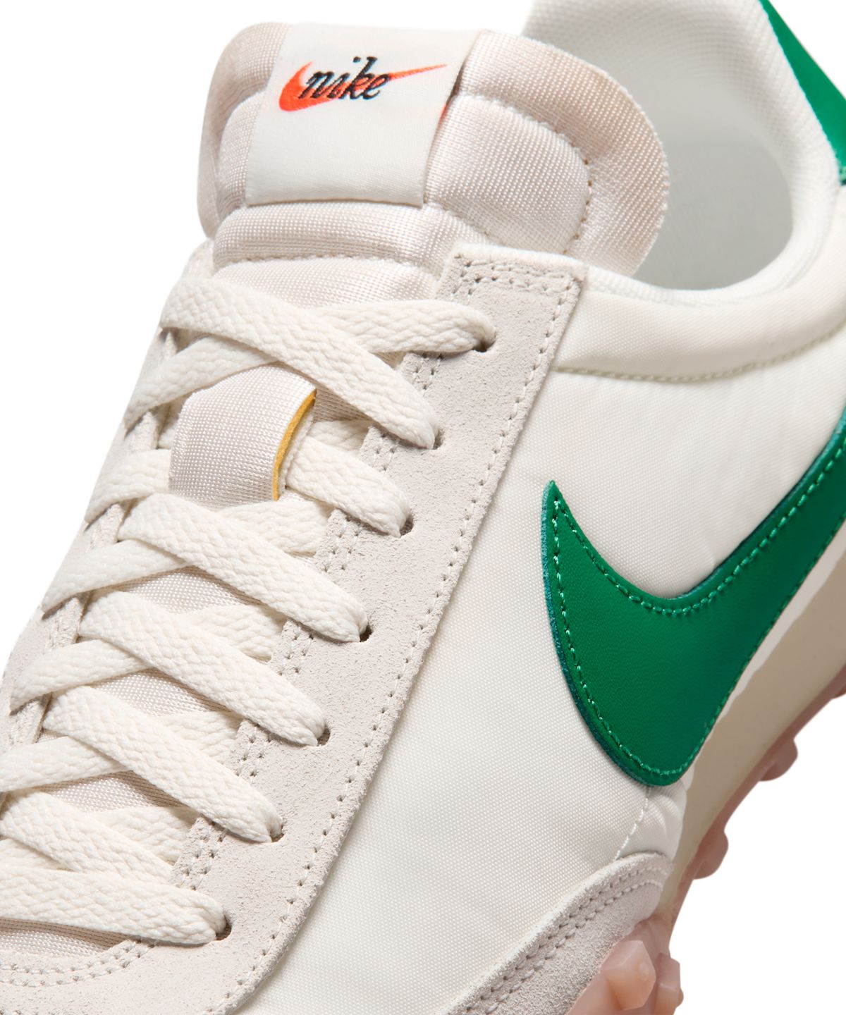 나이키(NIKE) 와플 레이서 M - 세일:비치:검 미디엄 브라운:파인 그린 / IM8658-103