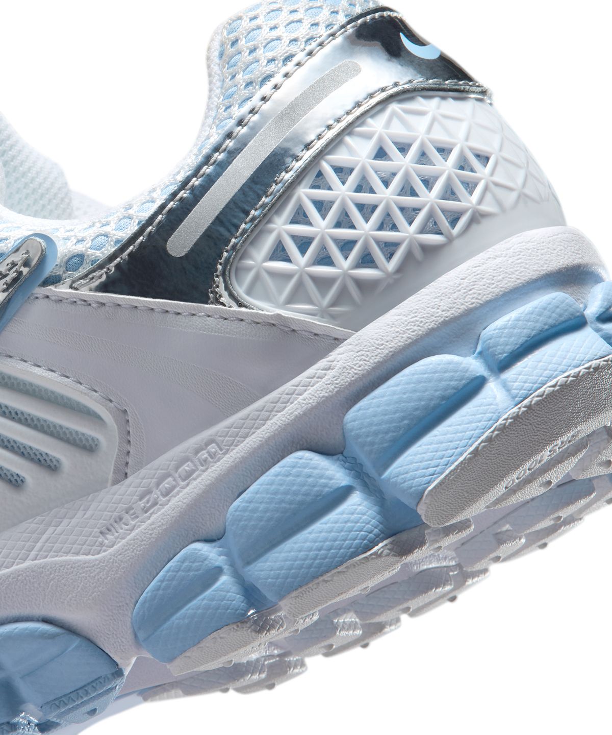 나이키(NIKE) 줌 보메로 5 W - 화이트:알루미늄:풋볼 그레이:메탈릭 실버 / IV4311-100