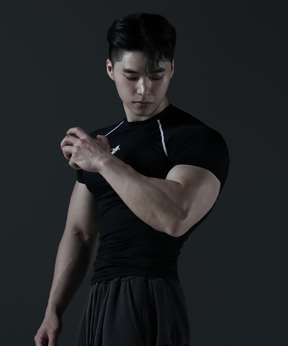 카미드(CARMID) 노블 라인 컴프레션 반팔 [블랙]