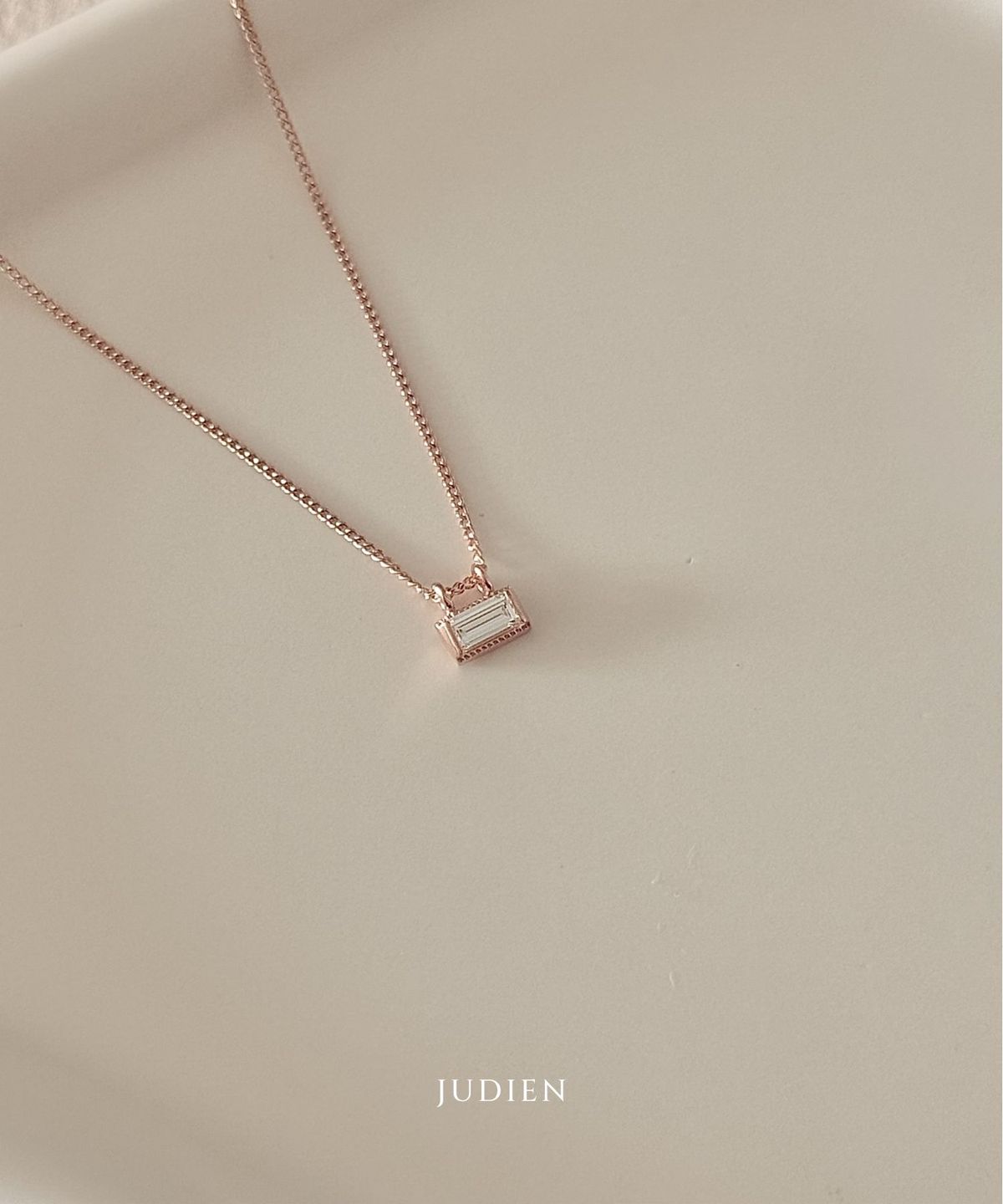 주디엔(JUDIEN) 14k 18k 미니 바게트 랩다이아 목걸이