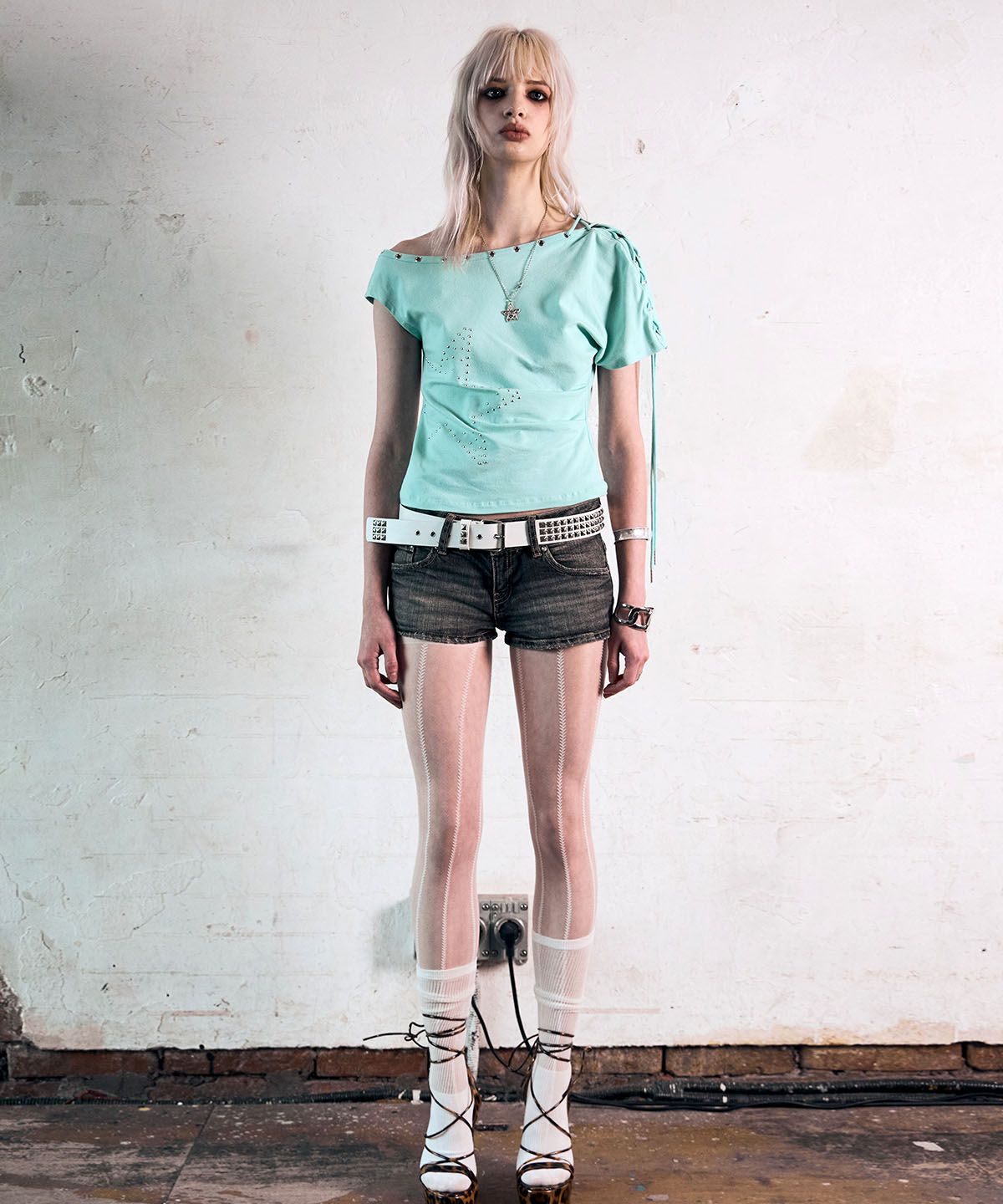 낫노잉(NOTKNOWING) One Shoulder Lace Up Top (MINT)