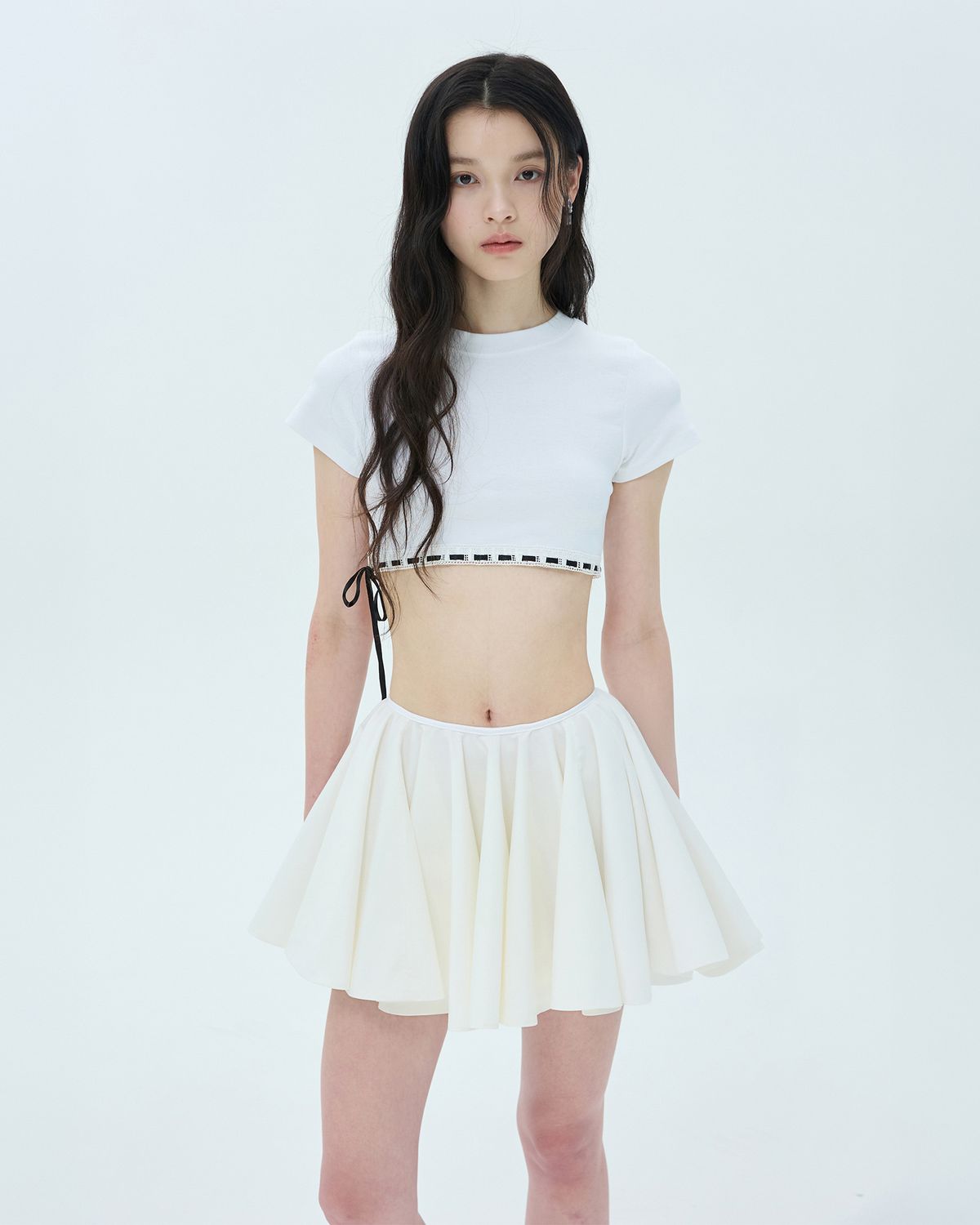 러뷰이(LOVUEE) 멀티서클 스커트 화이트
