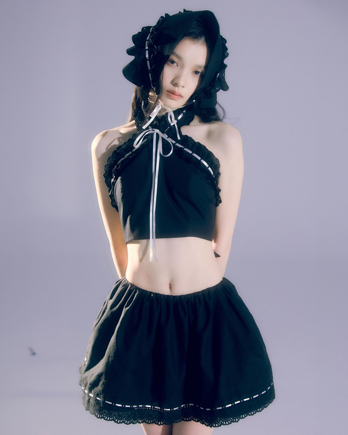 러뷰이(LOVUEE) 리본 인서트 벨 스커트 블랙