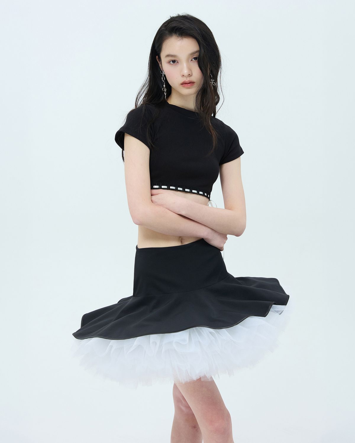 러뷰이(LOVUEE) 단델리온 스커트 블랙