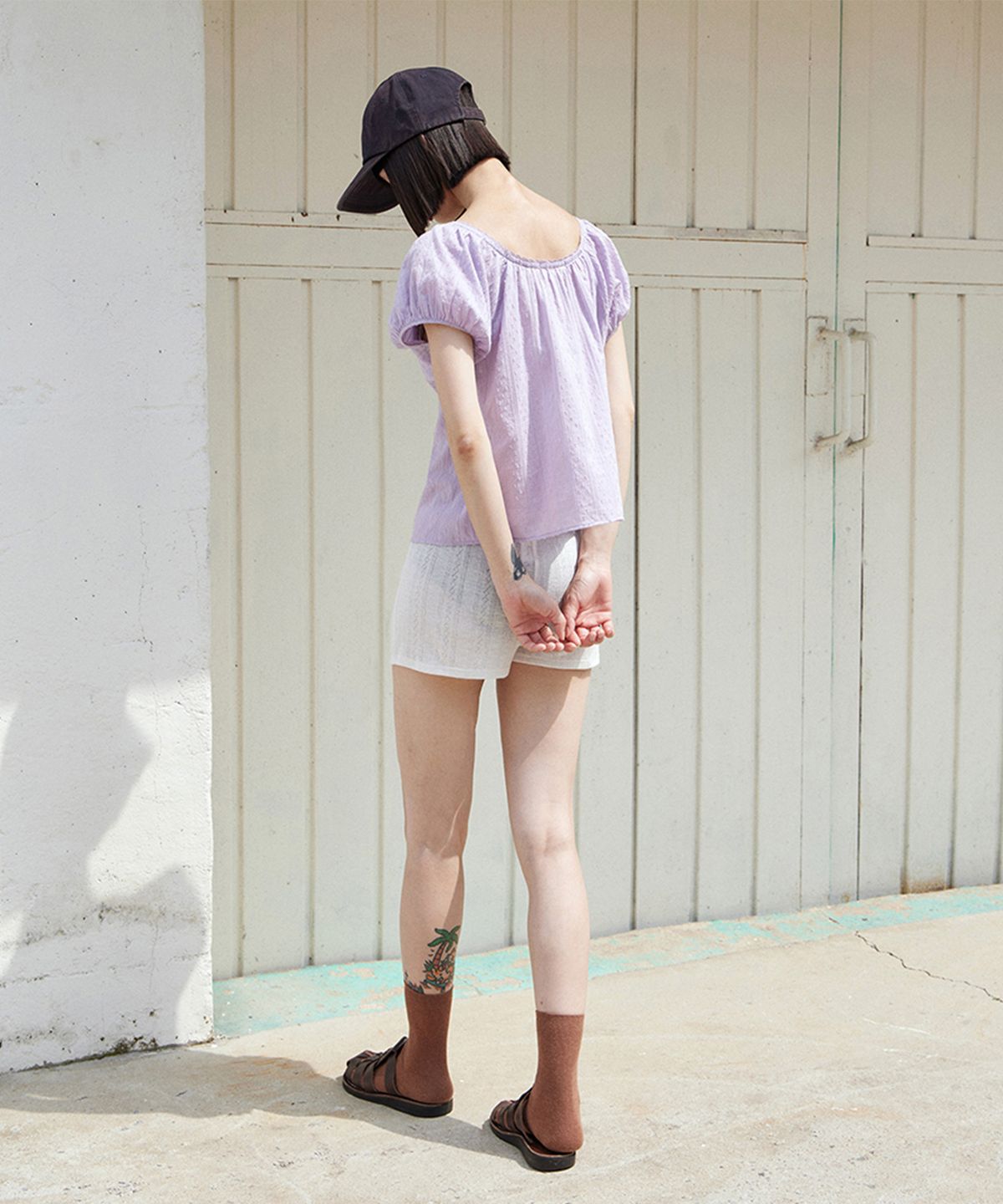 모노크롬(MONOCHROME) [online exclusive] lasse blouse (lilac)