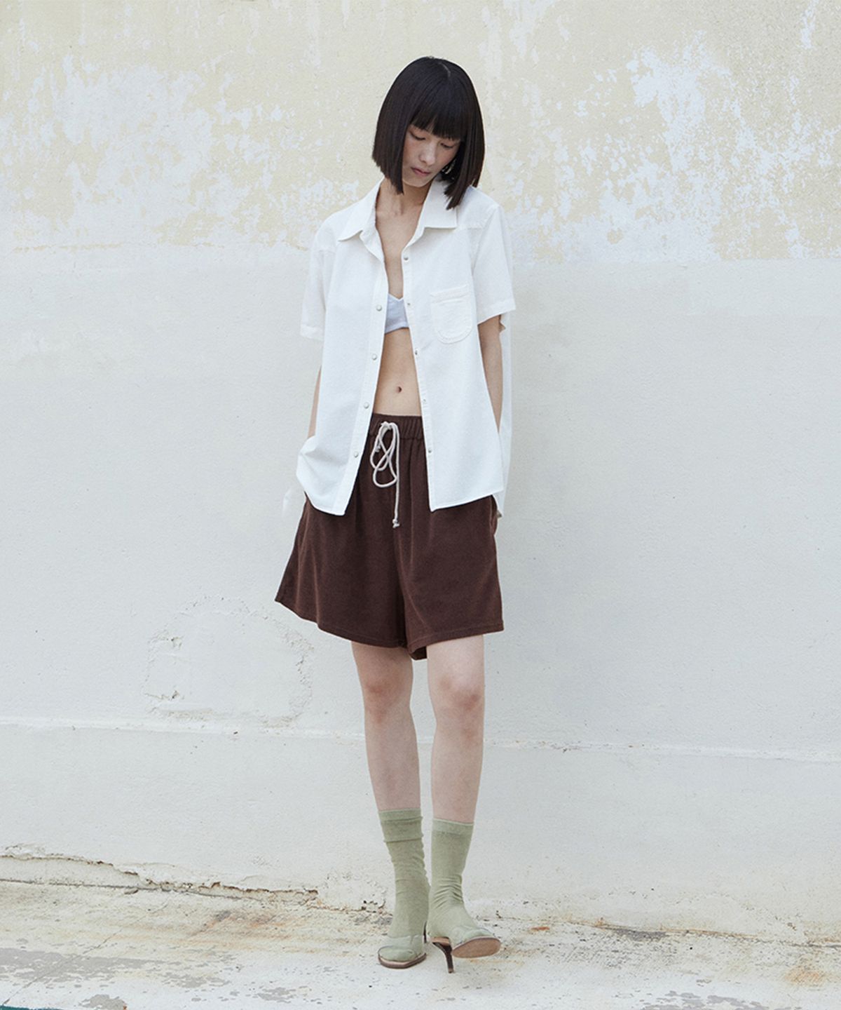 모노크롬(MONOCHROME) sand pocket shirt (ivory)