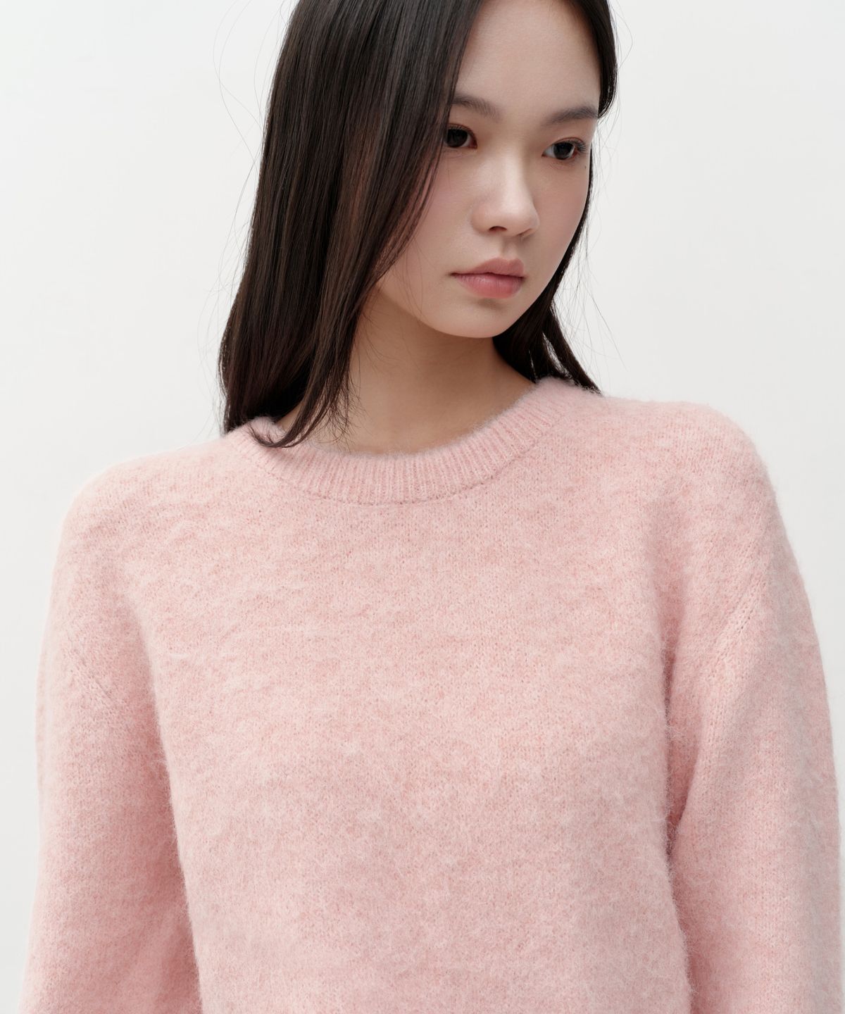 무신사 스탠다드 우먼(MUSINSA STANDARD WOMAN) 우먼즈 헤어리 크루 넥 니트 [로즈 워터]