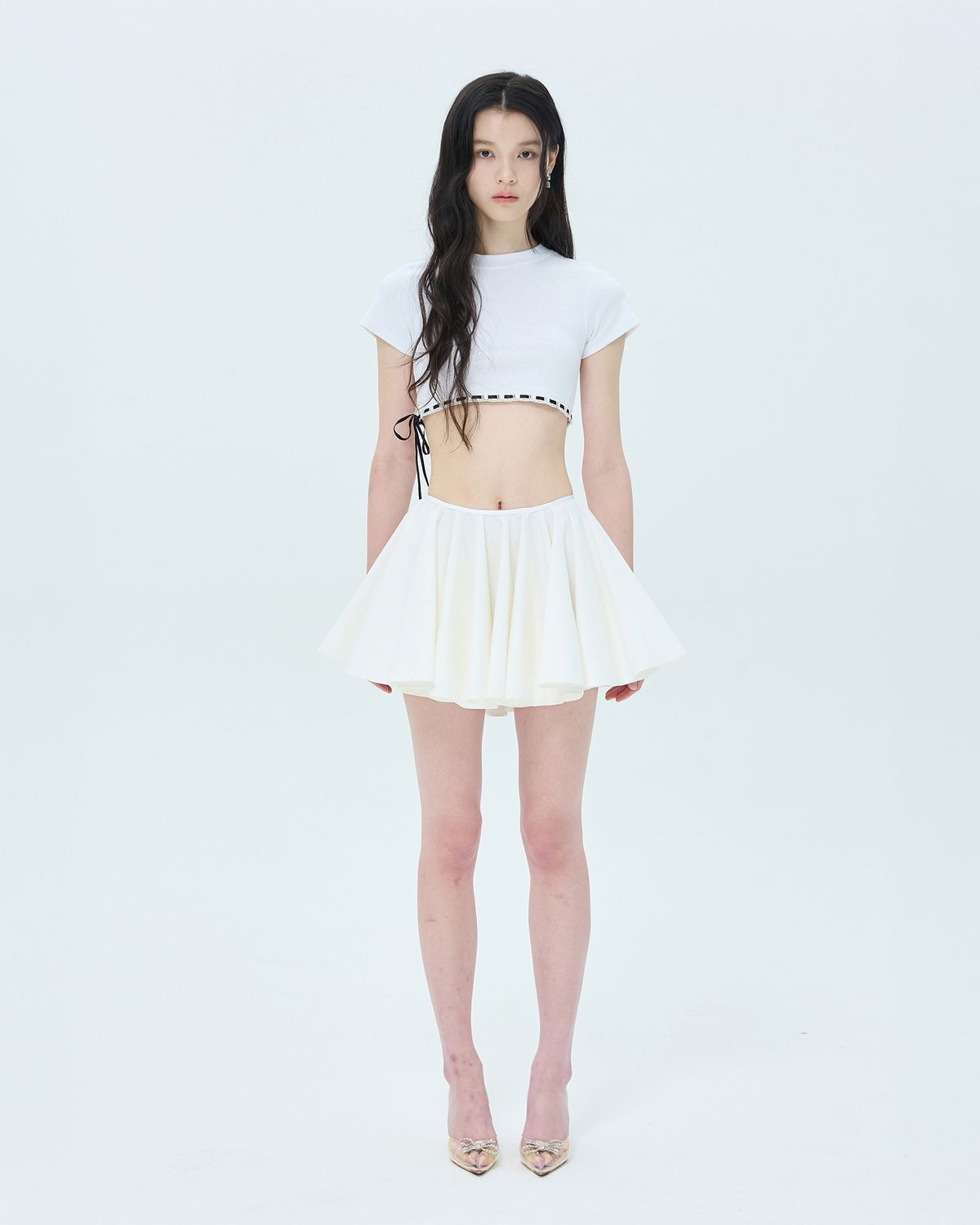 러뷰이(LOVUEE) 클리핑 클럽 티셔츠 화이트