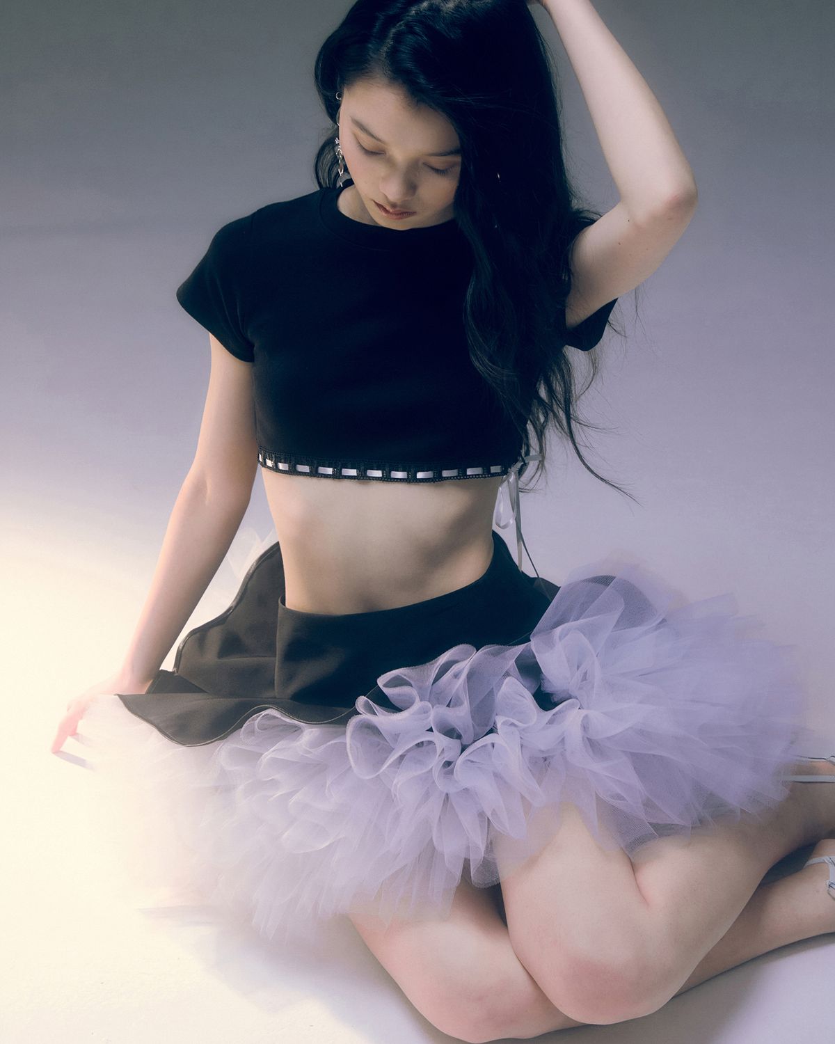 러뷰이(LOVUEE) 클리핑 클럽 티셔츠 블랙