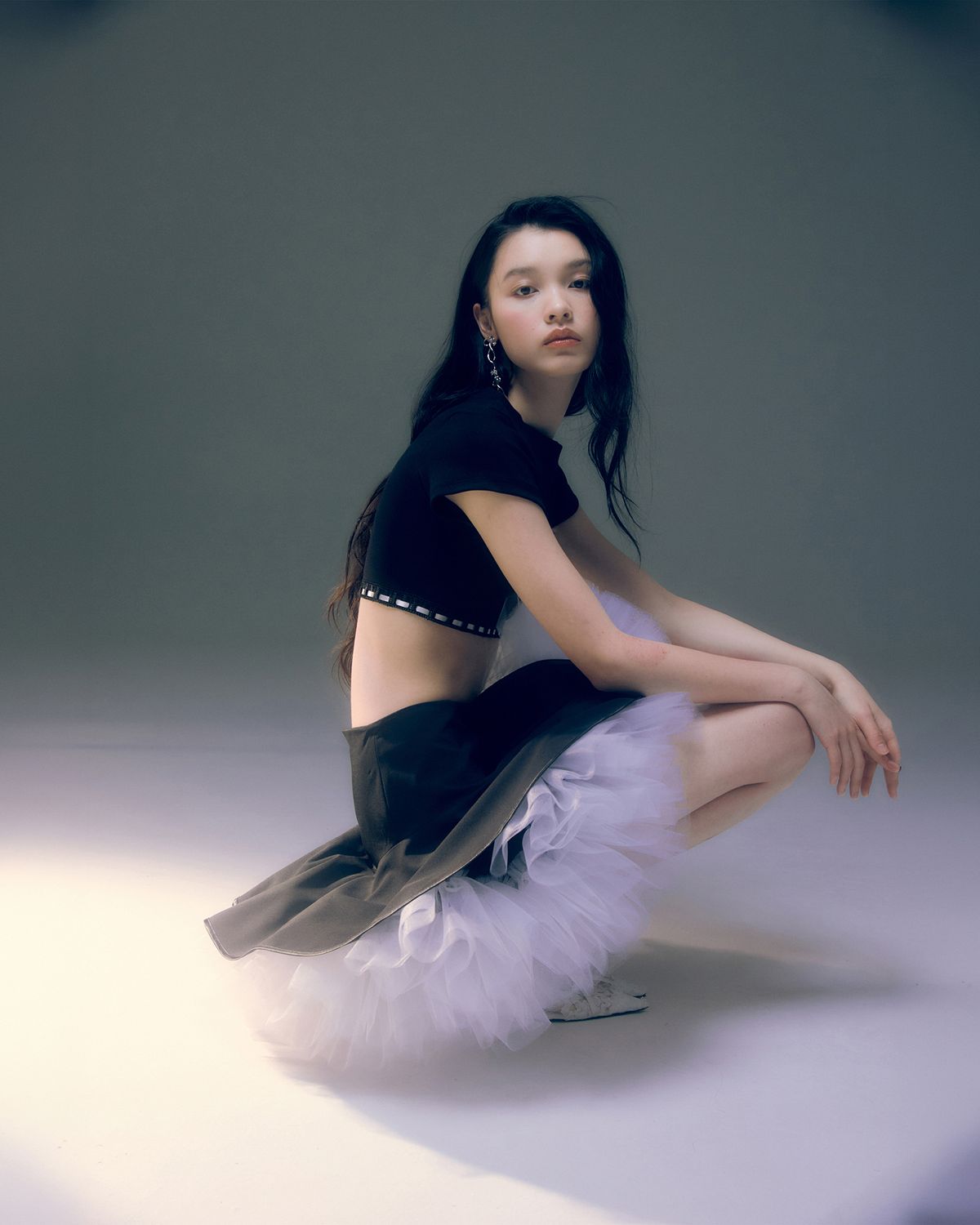 러뷰이(LOVUEE) 클리핑 클럽 티셔츠 블랙