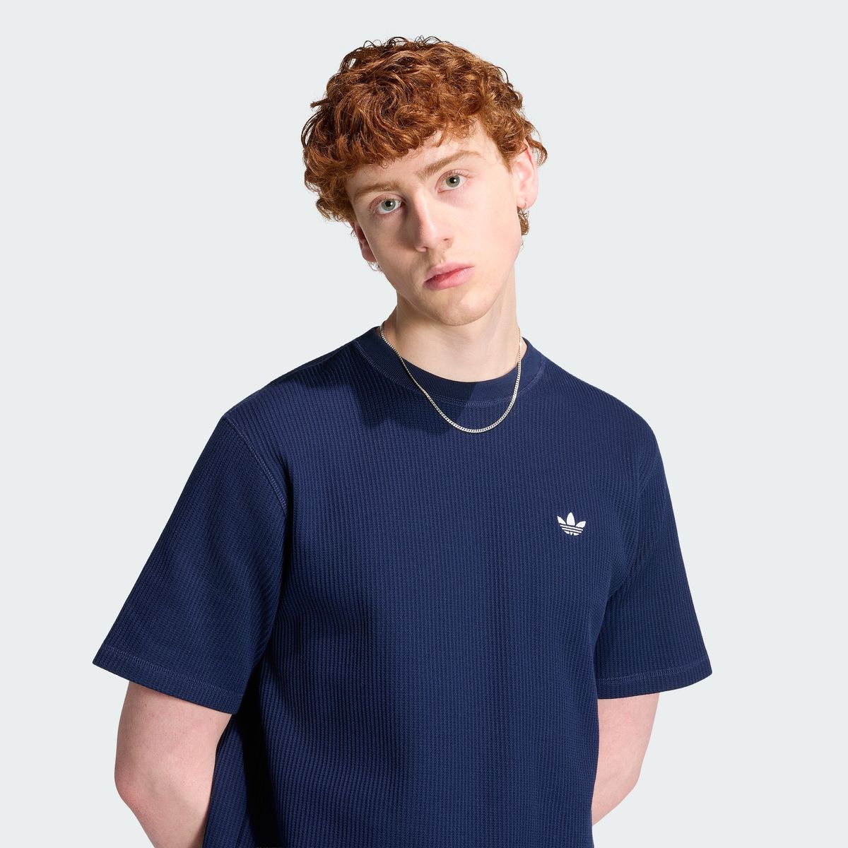 아디다스(ADIDAS) 트레포일 에센셜 와플 티셔츠 KT2444