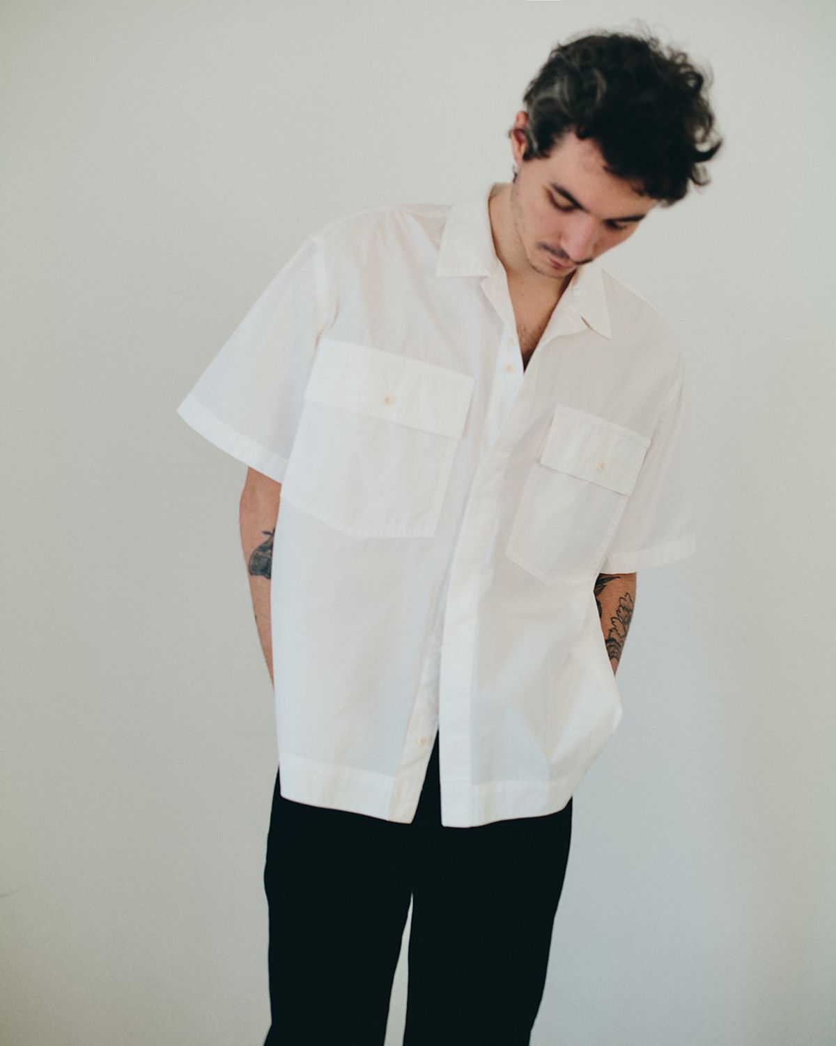 너버스(NERVOUS) SHORT SLEEVES SHIRT  _  white