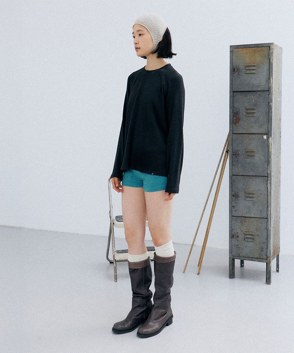 모노크롬(MONOCHROME) waffle raglan t-shirt (black)