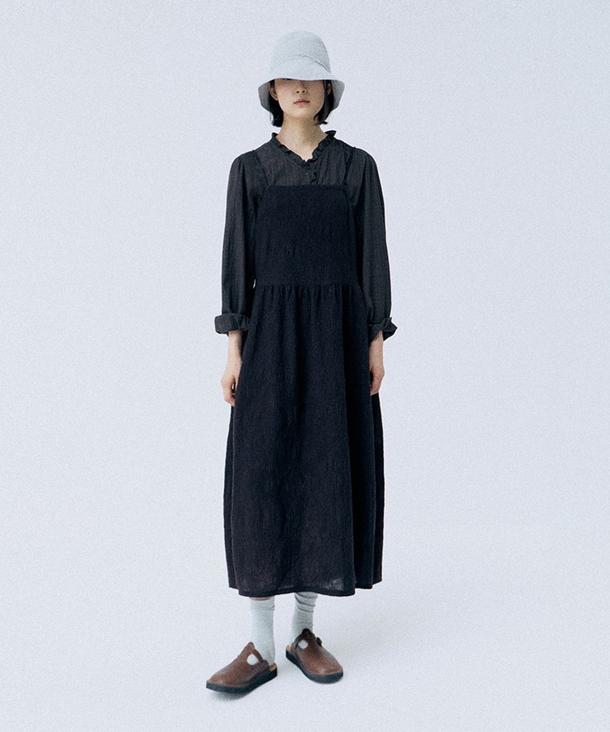 모노크롬(MONOCHROME) momen knit one-piece (brown)