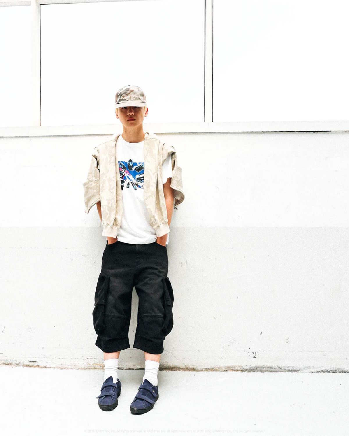 999휴머니티(999HUMANITY) 999bullet HALF TEE (WHITE)