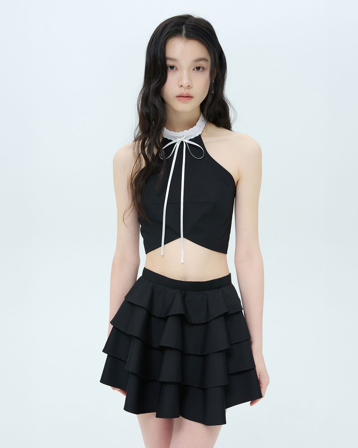 러뷰이(LOVUEE) 리본 인서트 홀터탑 블랙