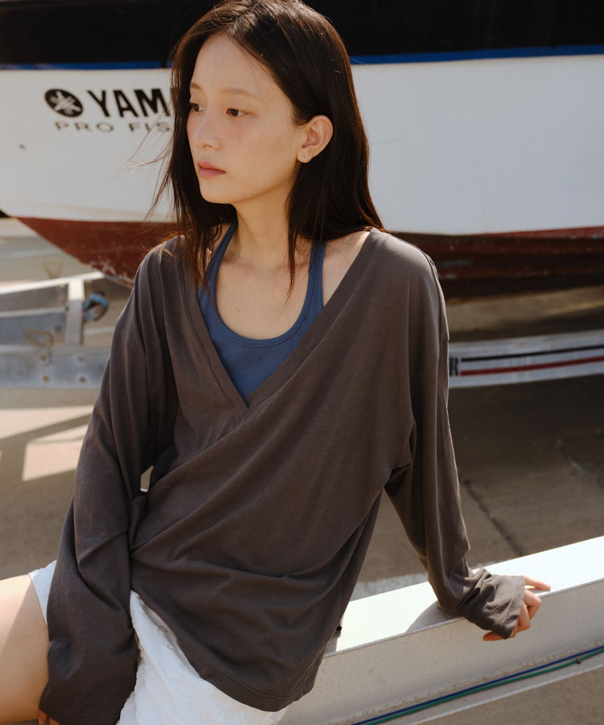 유라고(URAGO) Deep V long sleeve t-shirt_4colors